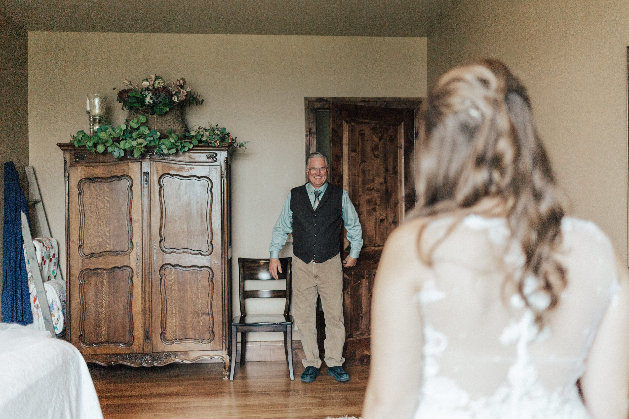 First_Look_With_Dad_Estes_Park_Wedding_Photographer_AnnieShannonCo (1).jpg