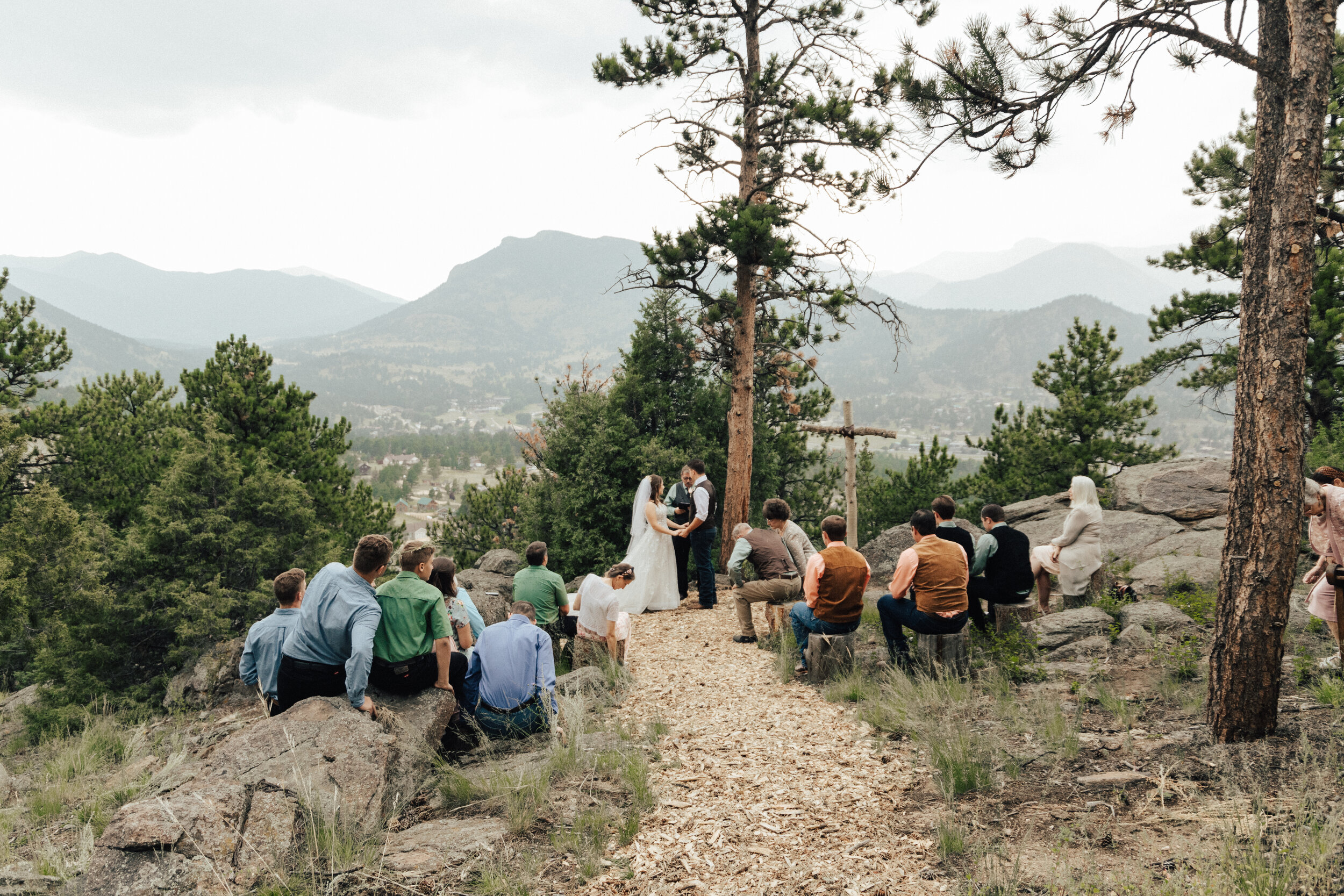 Mountain_Intimate_Wedding_Ceremony_Estes_Park_Colorado_Wedding_Photographer_AnnieShannon (3).jpg