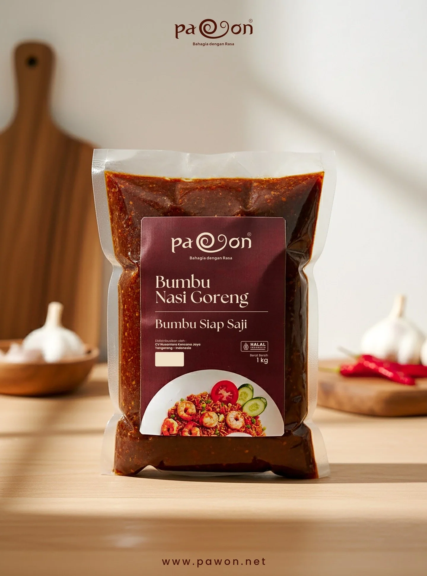 Bikin nasi goreng enak itu bukan soal ribetnya racikan, tapi soal bumbu yang pas! 
Bumbu Nasi Goreng Pawon udah siap pakai, rempahnya lengkap, rasa dan aromanya kuat bikin dapur produksi jadi lebih efisien tanpa ngorbanin cita rasa! 

Tinggal tumis, 