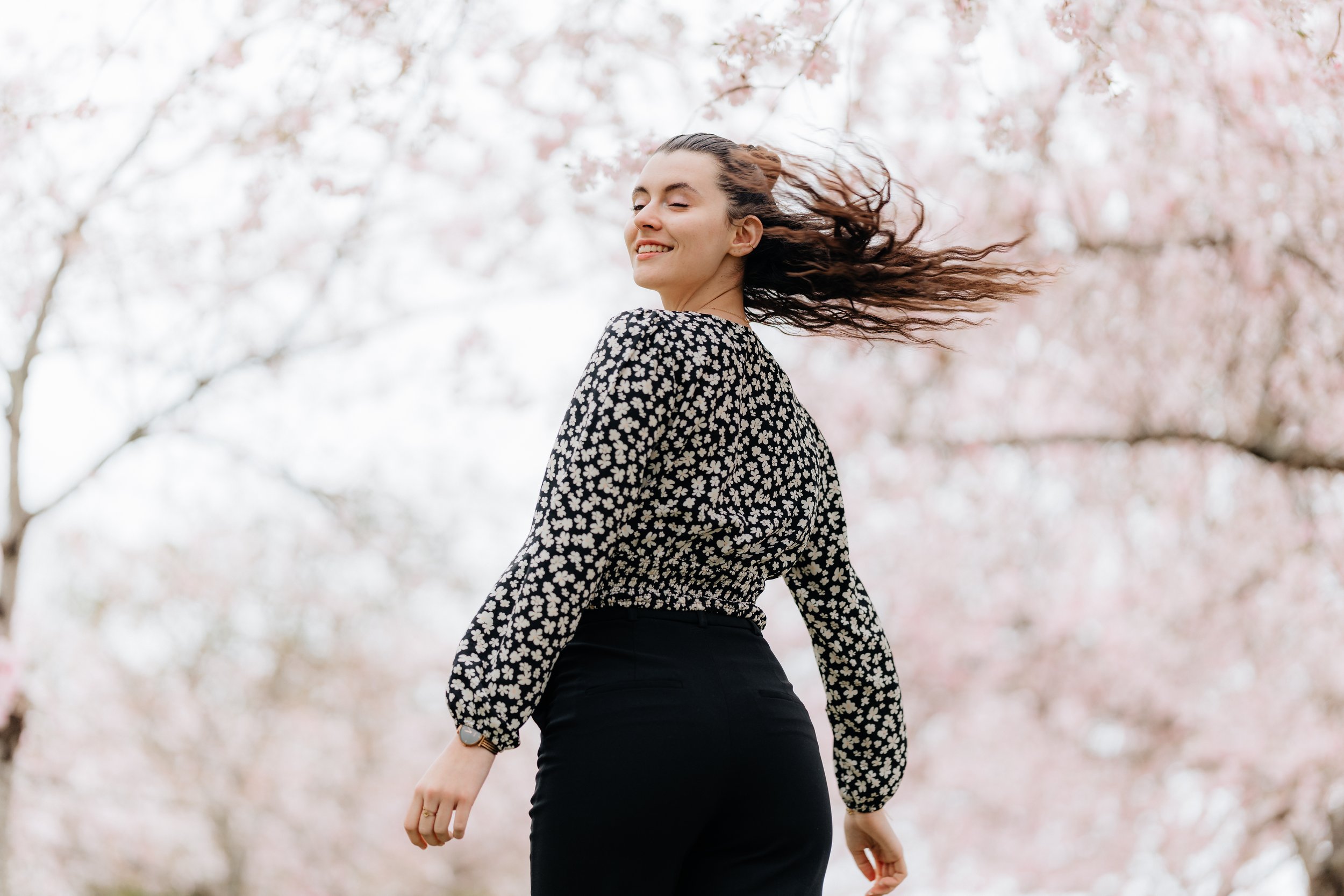 Méline - Séance Portrait photo et vidéo florale à La Roche sur Yon