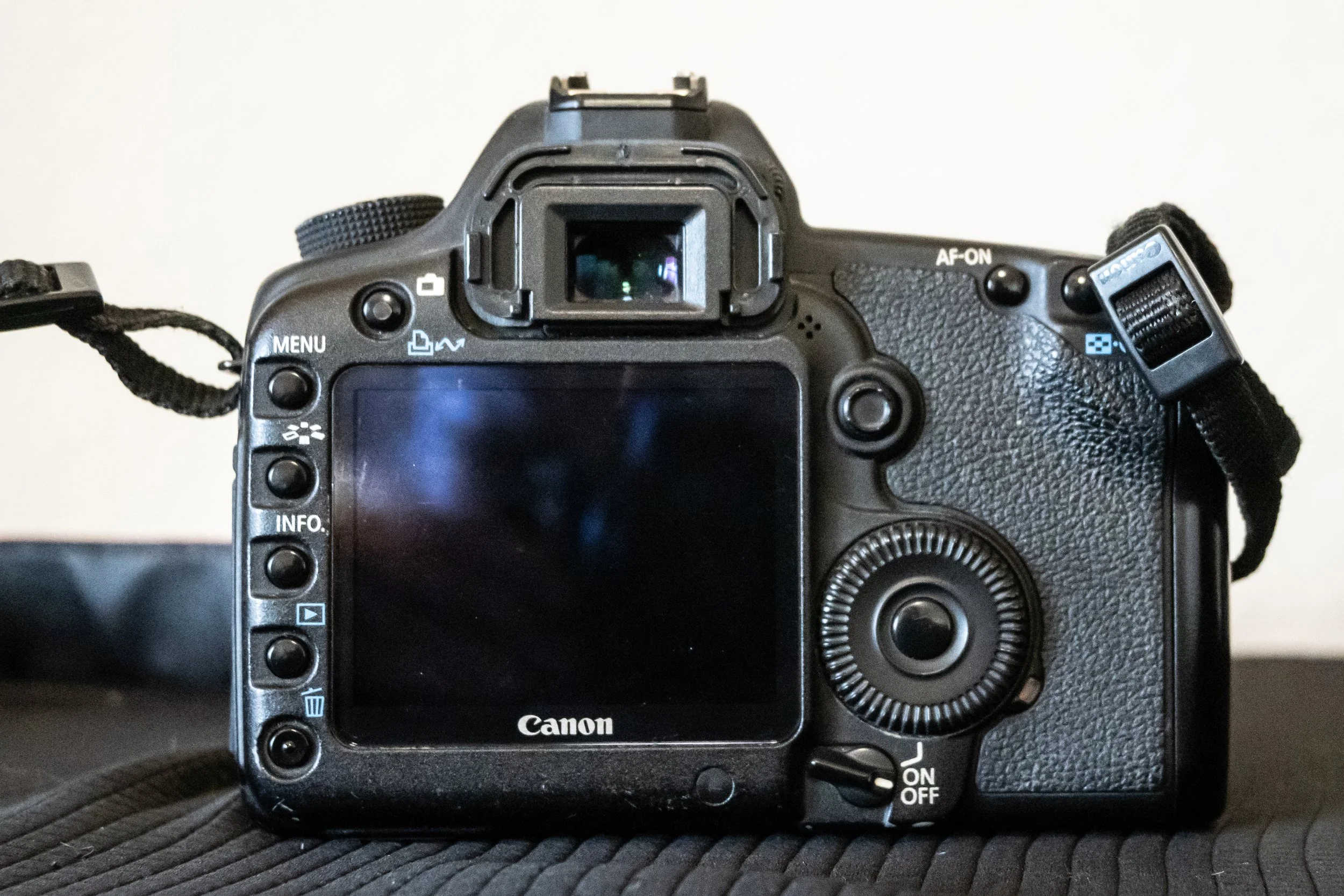 Lens Canon 5d Mark Ii Live View Autofocus Canon EOS 5D Mark III - Main Image