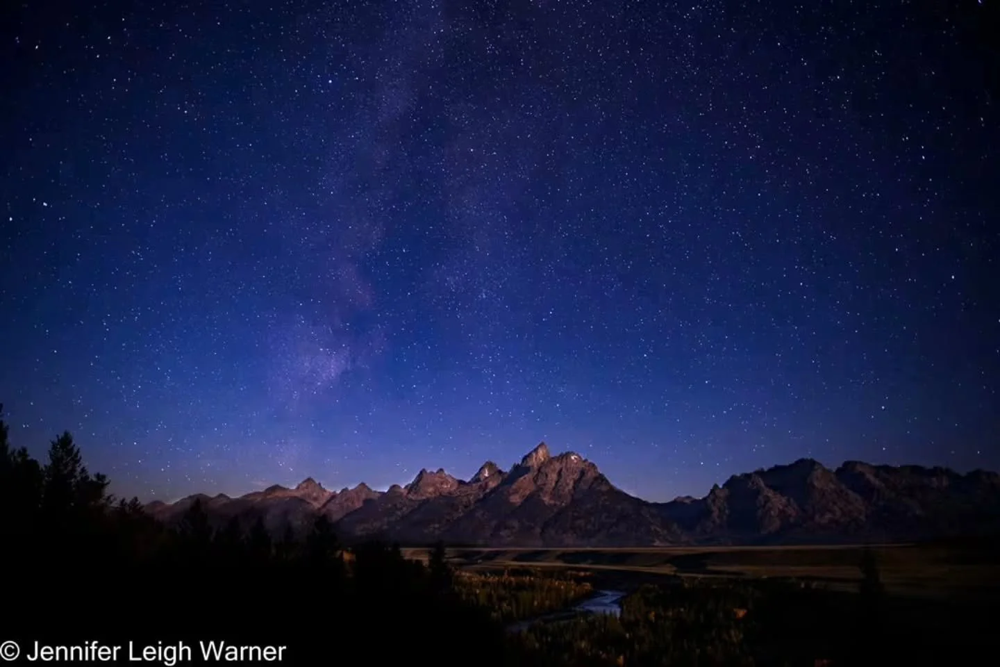 We just wrapped up our annual Fall Grand Teton Photo Tour and as always the Tetons did not disappoint. One of my favorite activities we do on the fall tour is our night sky sessions. We wrapped up our last evening with the Milky Way over the Snake Ri