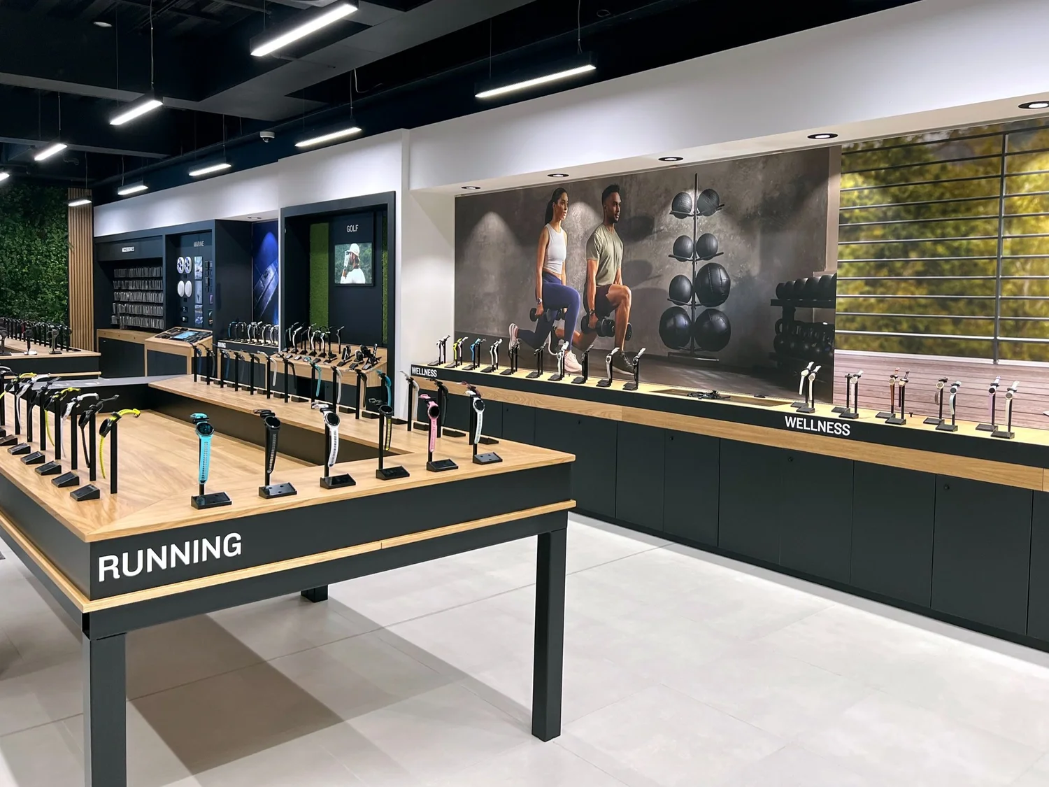 Display Reddy's Redd Retail Group - Luxury Watch and Jewellery Displays