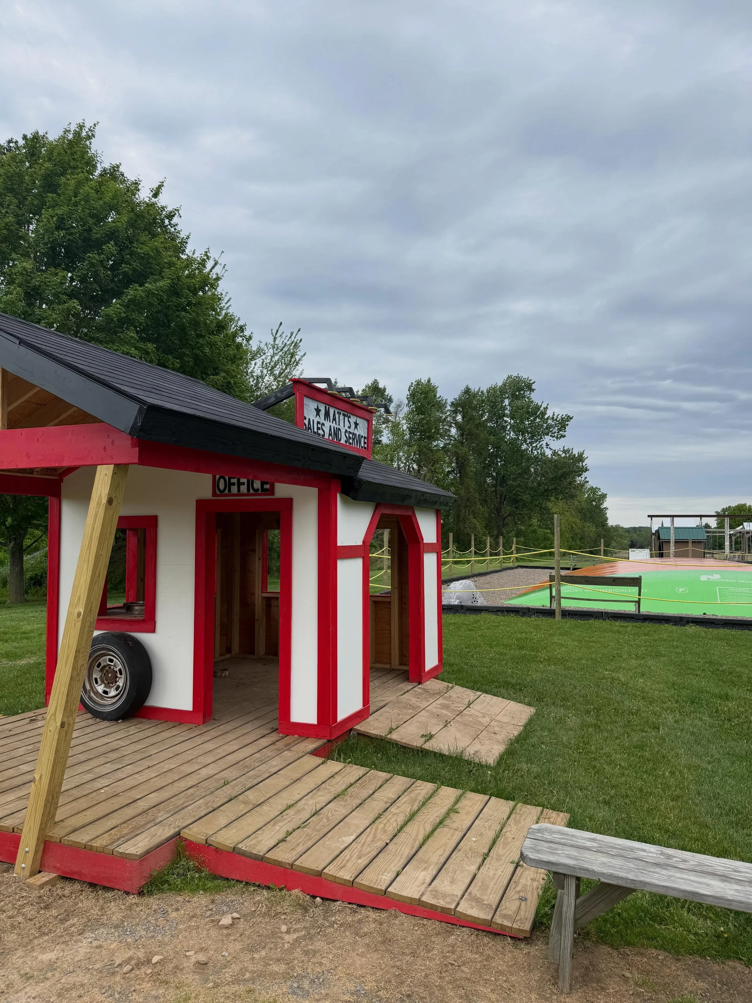 Sunday funday! Farm play areas, farm retail shop and ice cream shop all open 10-8pm

Winery open 12-5pm
