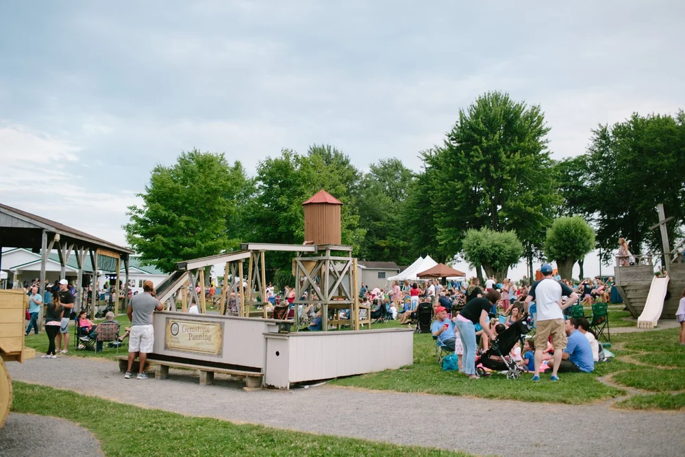 Long Acre Farms - Rochester NY - Corn Maze, Winery, & MORE!
