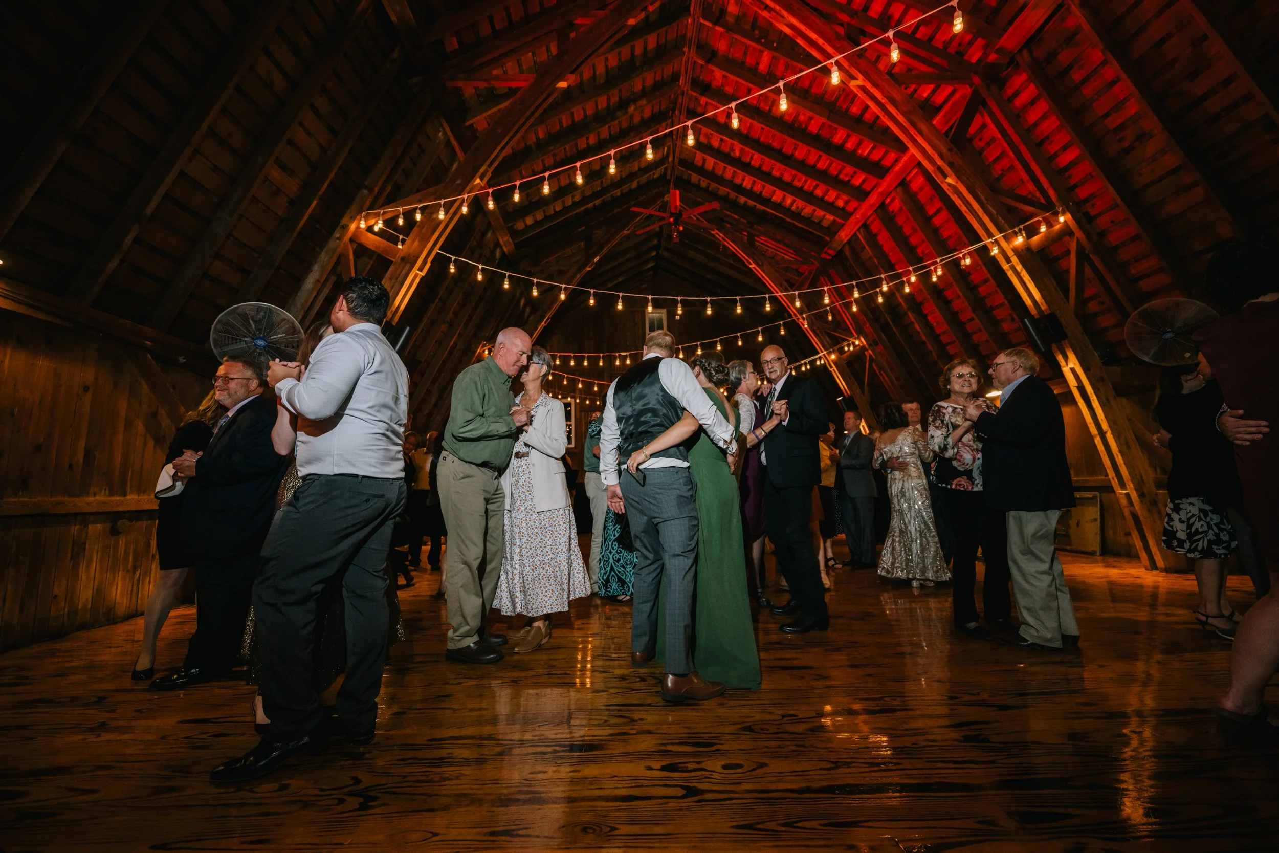 Elizabeth & Dennis-781.jpg