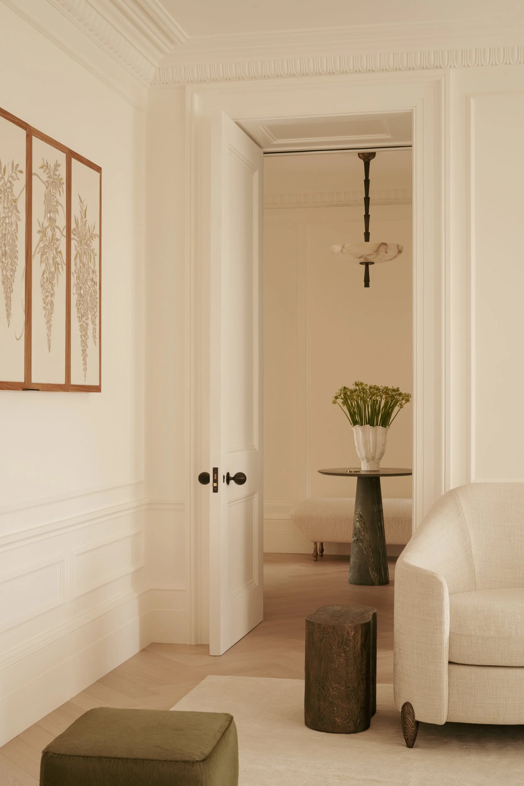 697243daeb68ff793df392a8_Covet_Noir_101_Eaton_Place_LR_24.jpg