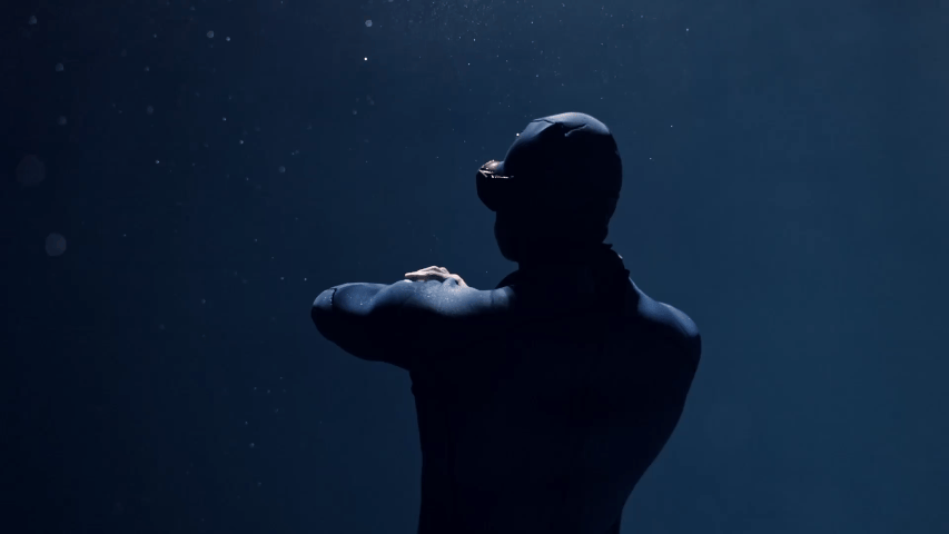 RESSENCE
2024

Creative Direction - Simon Hadjidimoff 
Art Direction - Vaya Sigmas
Videography - Harry Fayt
Video Assistant - Alexis Delenclos
Video Editing - Claude Lee Sadik
Styling - Lynn T
 Model - Sébastien T.