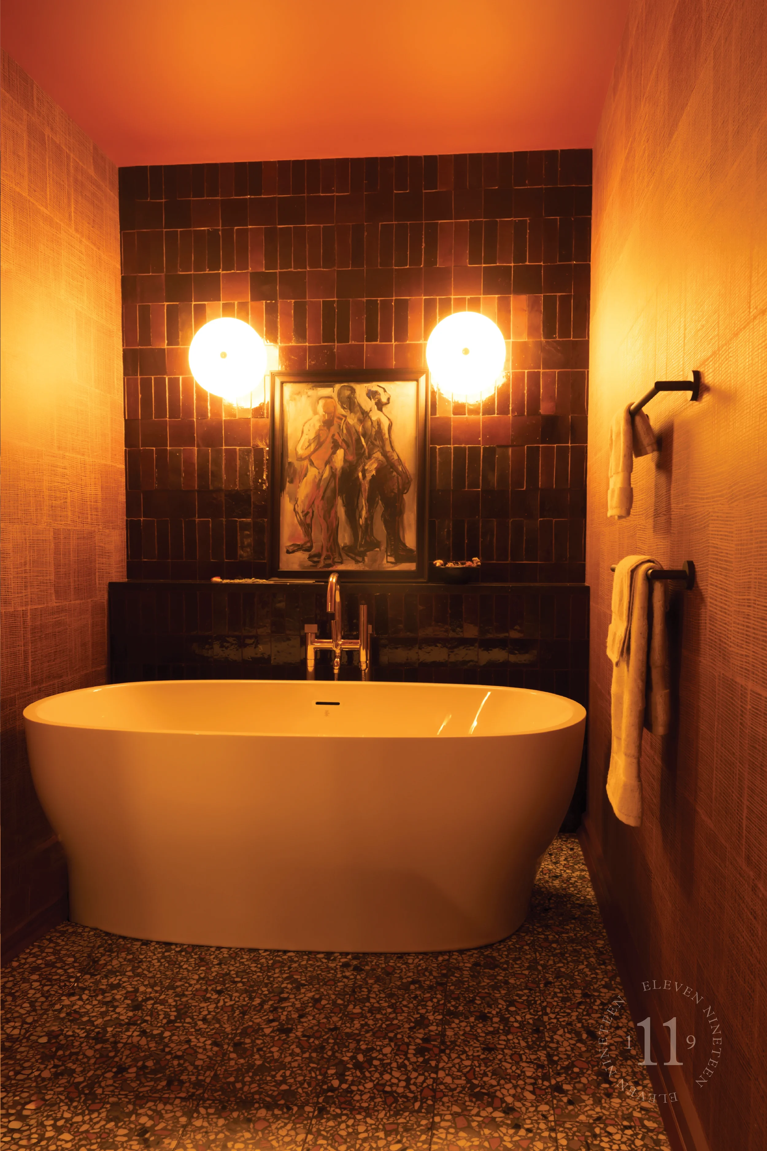 A residential bathroom designed by Pittsburgh-based interior design studio, ELEVEN NINETEEN® Interiors. Serving Greater Pittsburgh, Washington, DC, and beyond.