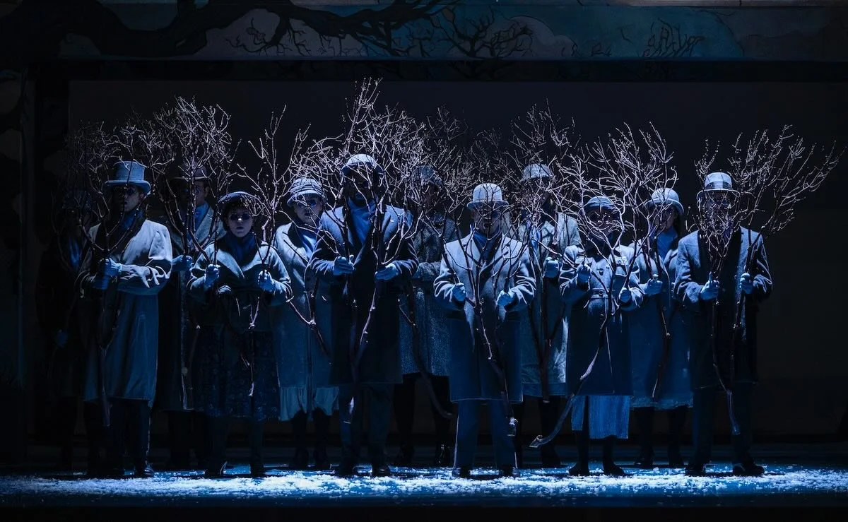 That&rsquo;s a wrap on Der Silbersee at @chicagooperatheater 🍍 I&rsquo;ll miss singing in this tree chorus so expertly led by @andrewgwhitfield 🌳 
What an amazing group effort, bravi to all! 

Photo by Michael Brosilow