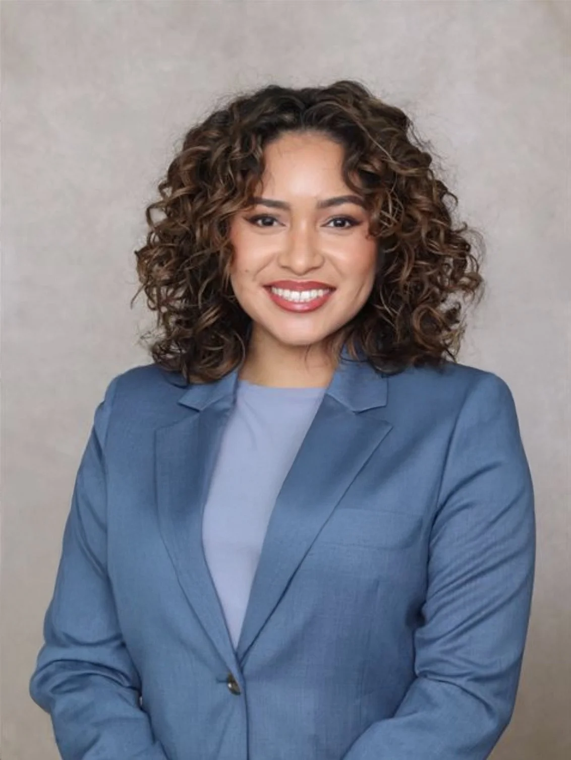 Fundadora del programa, Camino a la Universidad y instructora 