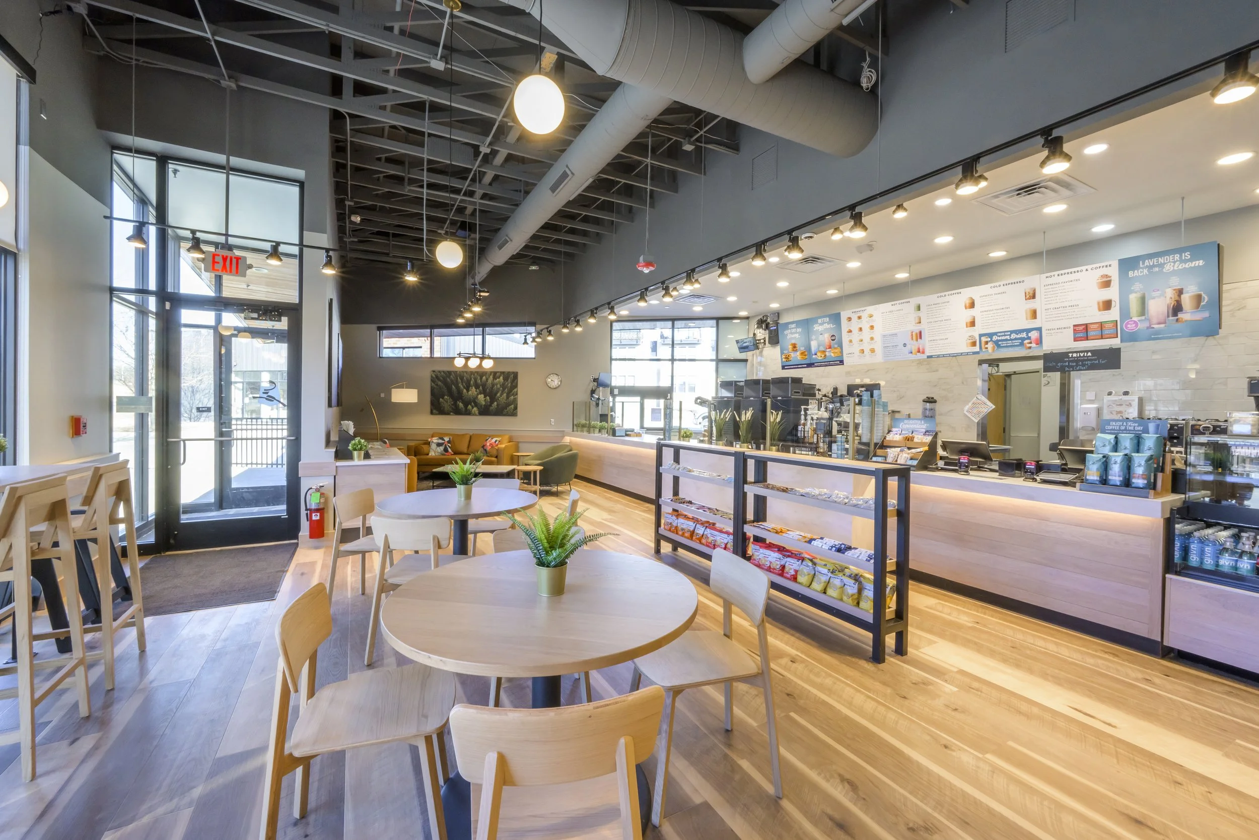Caribou_Keo_Way_DesMoines_15691.jpg