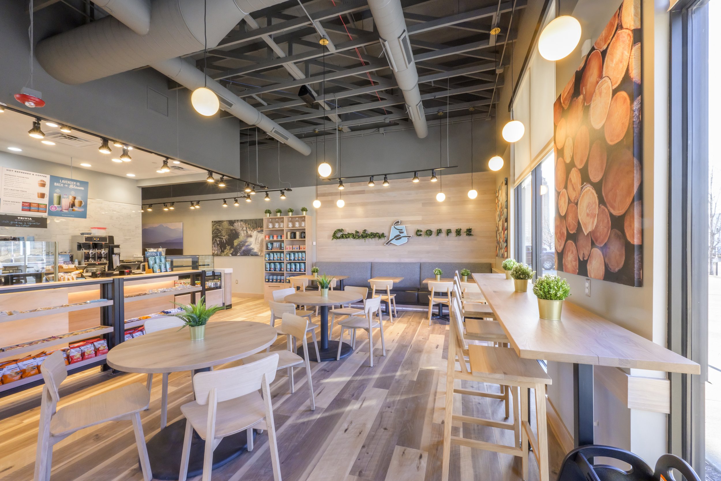 Caribou_Keo_Way_DesMoines_15676.jpg