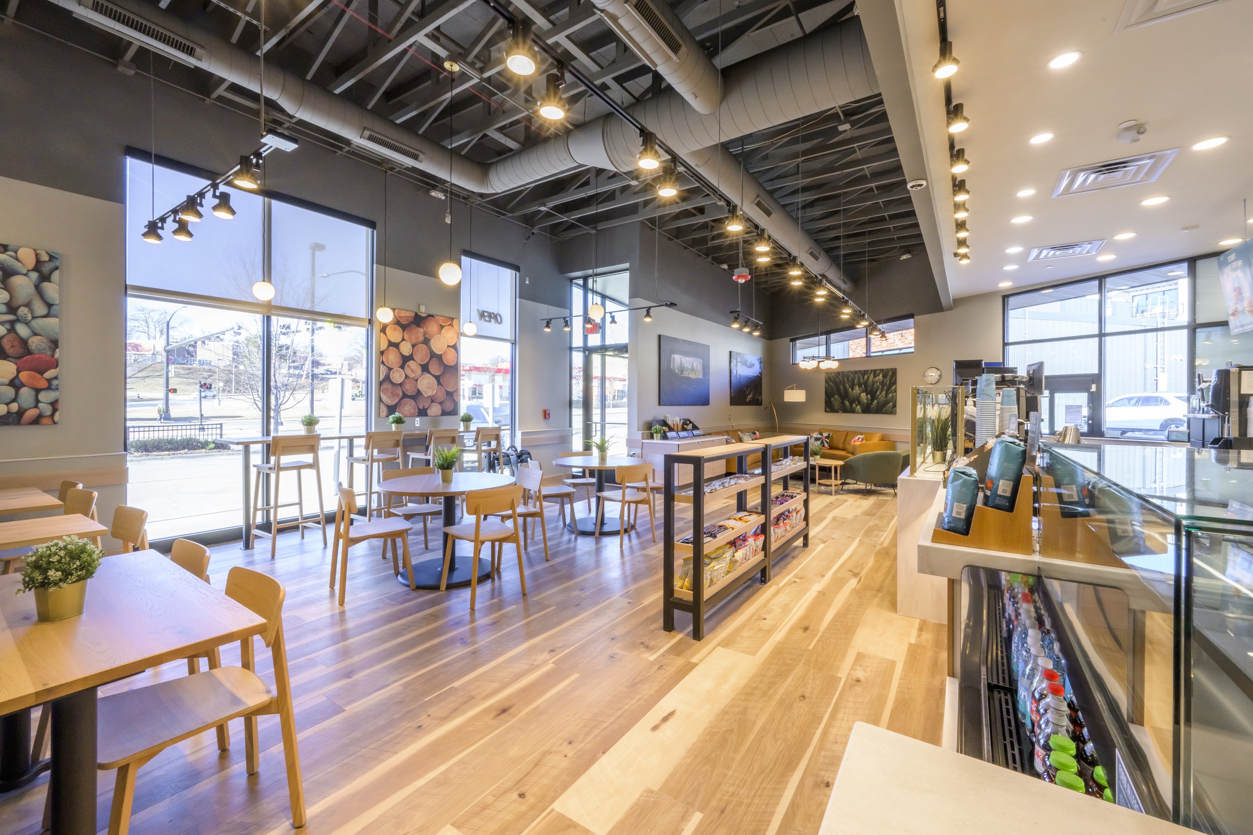 Caribou_Keo_Way_DesMoines_15684.jpg
