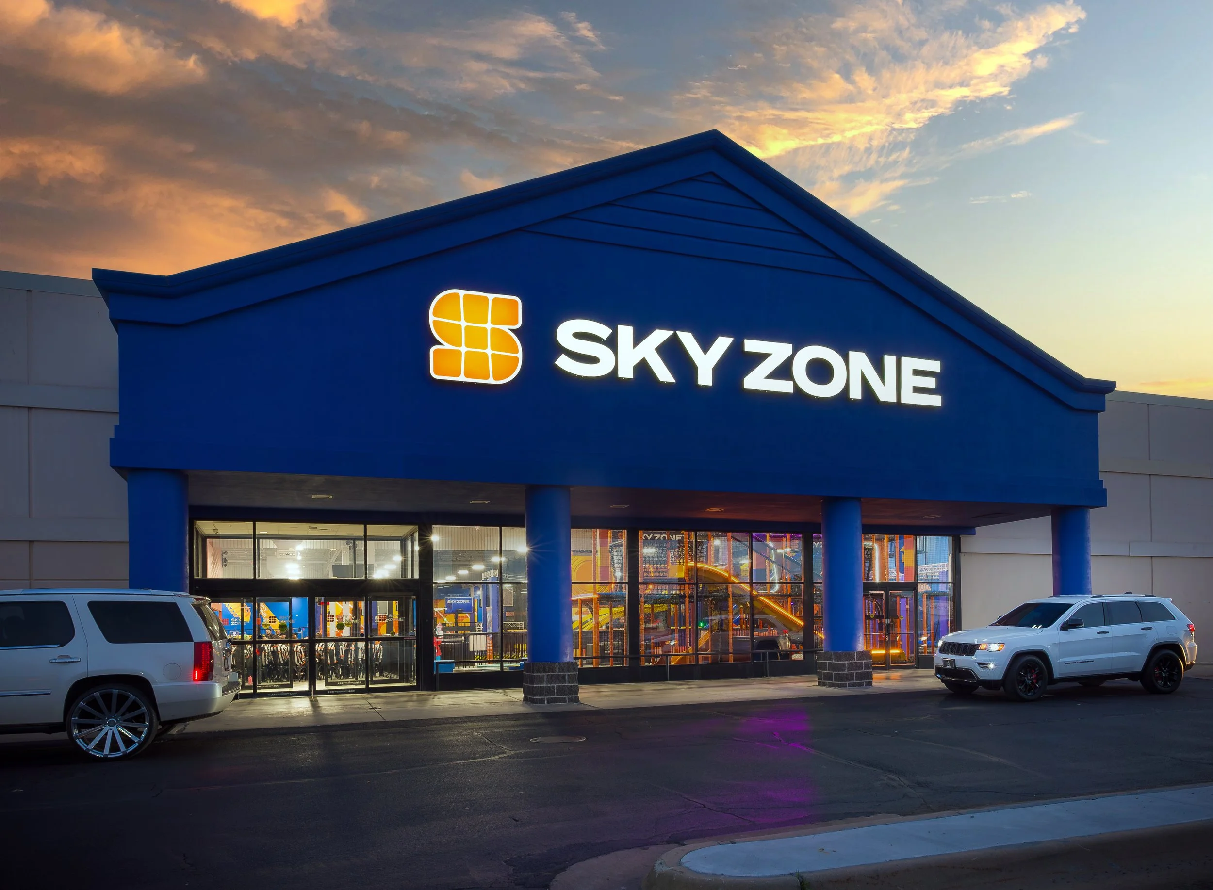 g4-construction-management-sky-zone-sunset-exterior.jpg