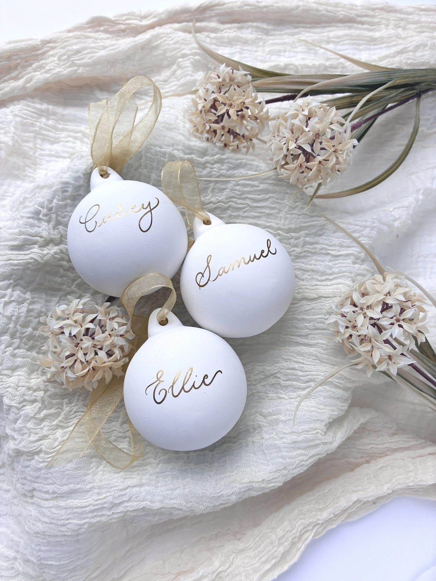 Personalised Christmas bauble calligraphy white and gold_0794 copy.jpg