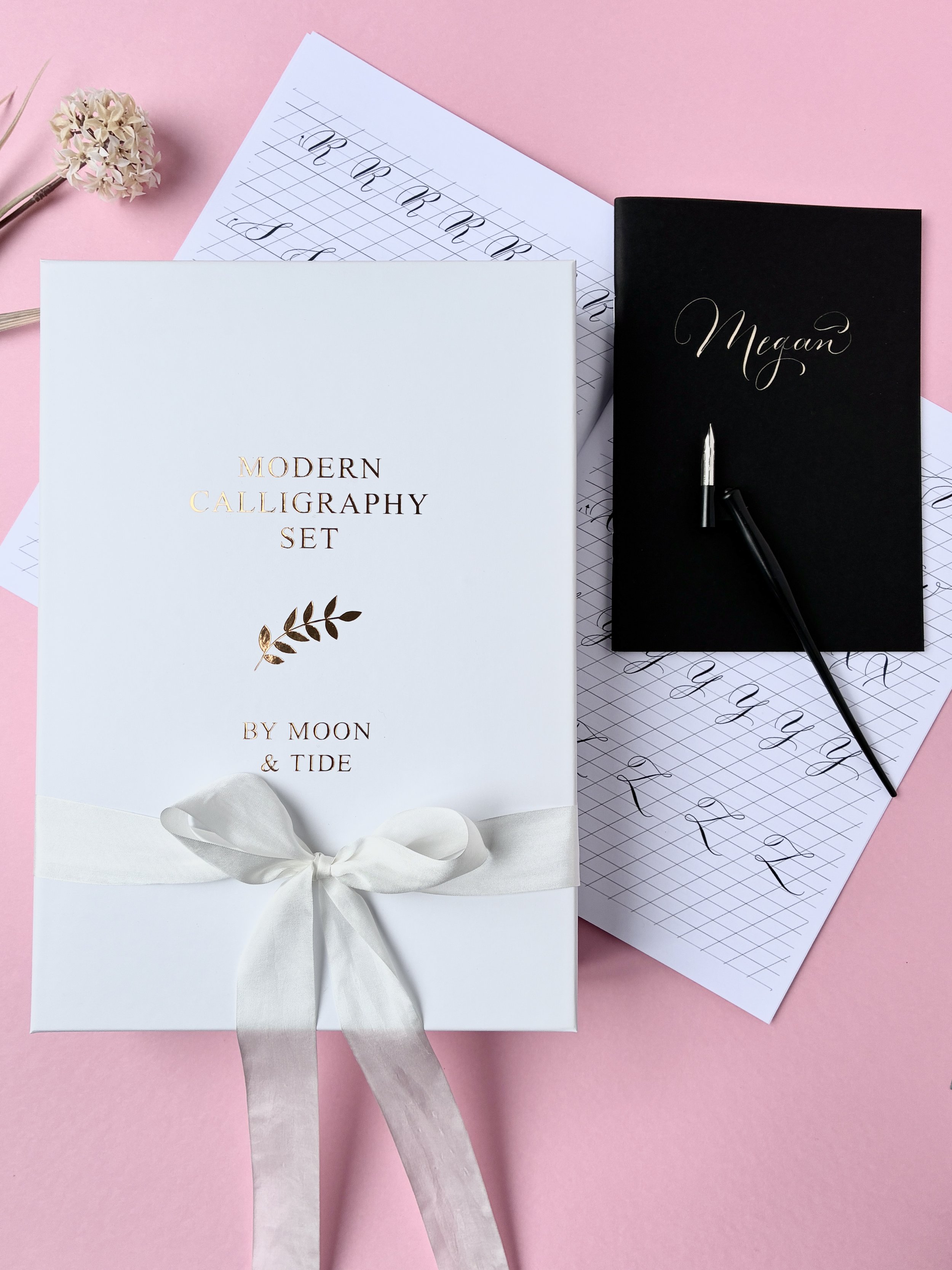 Calligraphy Set for modern lettering beginner friendly made in the UK By Moon and Tide_0761.jpg