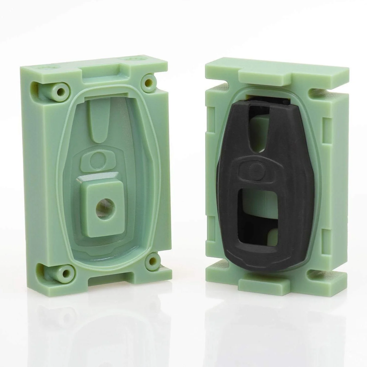 Connex3-Injection-Molding-3.jpg
