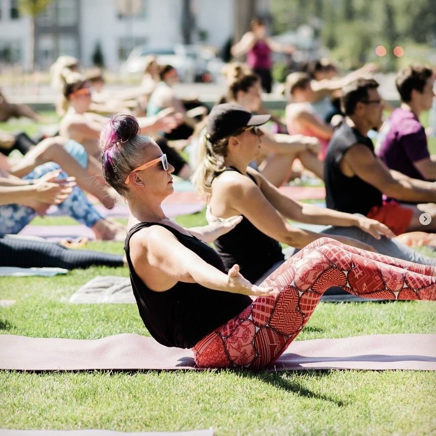 Stop by the Barkley Village Green today, Wednesday, June 4 from 5:30pm-6:30pm and join Barre3 for a free outdoor Flow class.  Flow is a breath-driven movement experience designed to mobilize the spine, engage the core, and target your muscles. Barre3