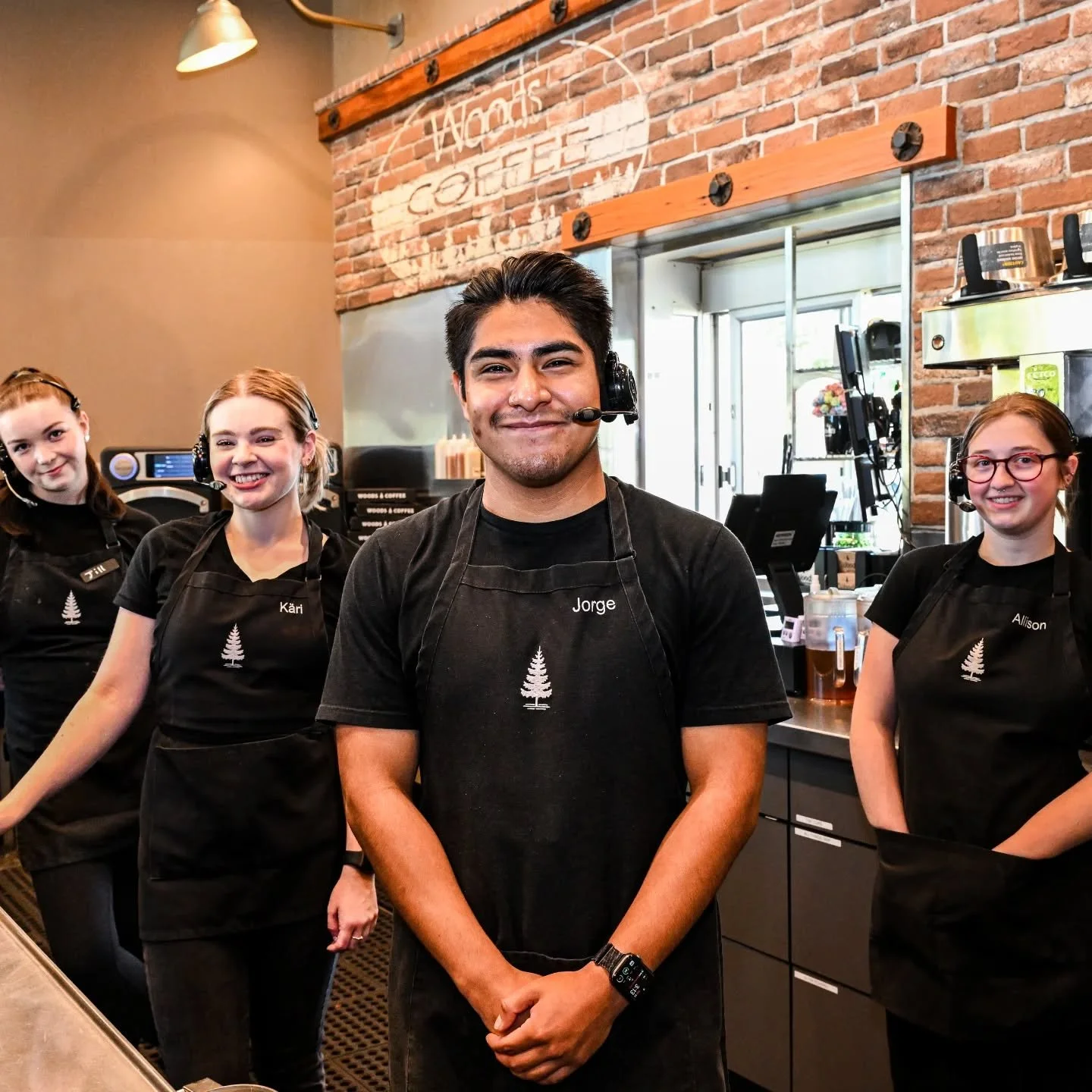 Breakfast or brunch, anyone? ☀️🥐

The village has plenty of grab-and-go options to start your day right!

☕ Early riser? Swing by @starbucks as early as 4:30 AM, or stop into @woodscoffee starting at 5:30 AM.

🥑 Craving something fresh? Head to @ro