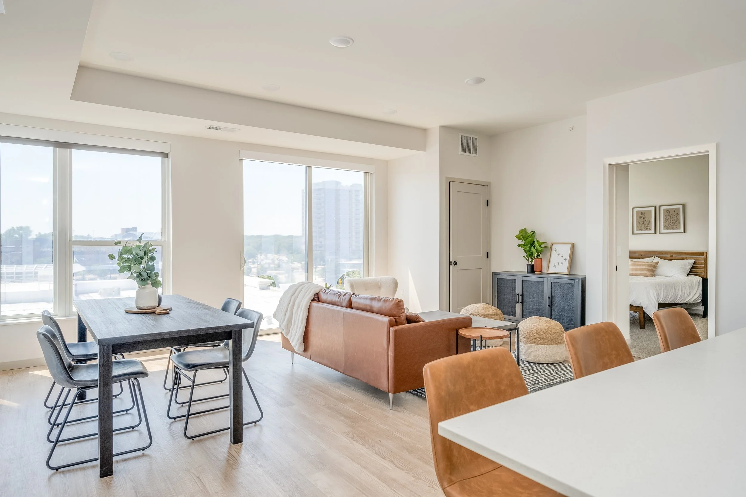 Lynvue - Staged Unit-21.jpg