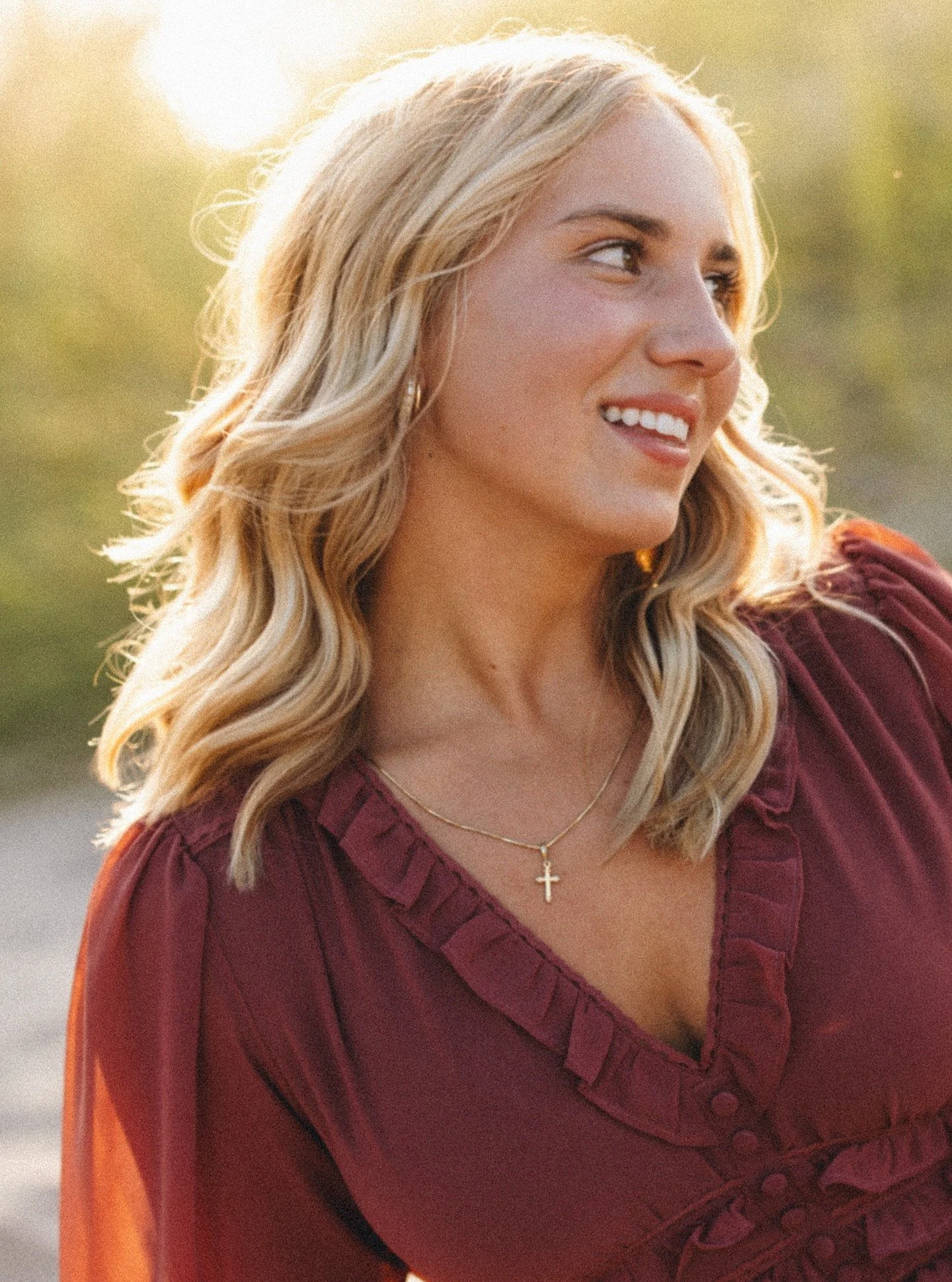 A few shoots a year, some dear east-siders will travel on over to my (not-so-new) home on the west side of Michigan just for some photos, and that never fails to astound me! Eve, here, is an absolute joy.