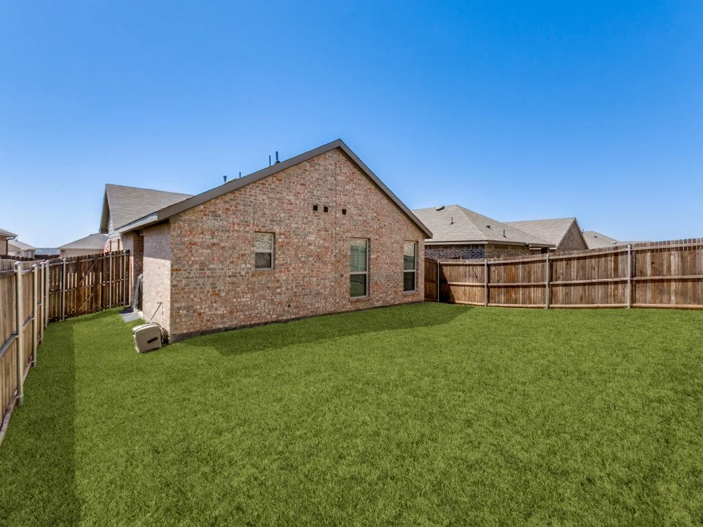 1308-draper-ln-forney-tx-75126-MLS-21.jpg
