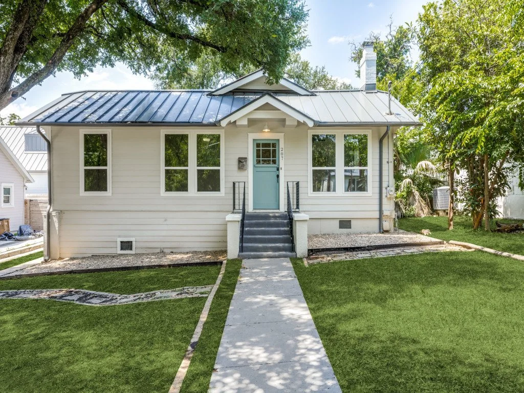 207-e-33rd-st-austin-tx-78705-MLS-1.jpg