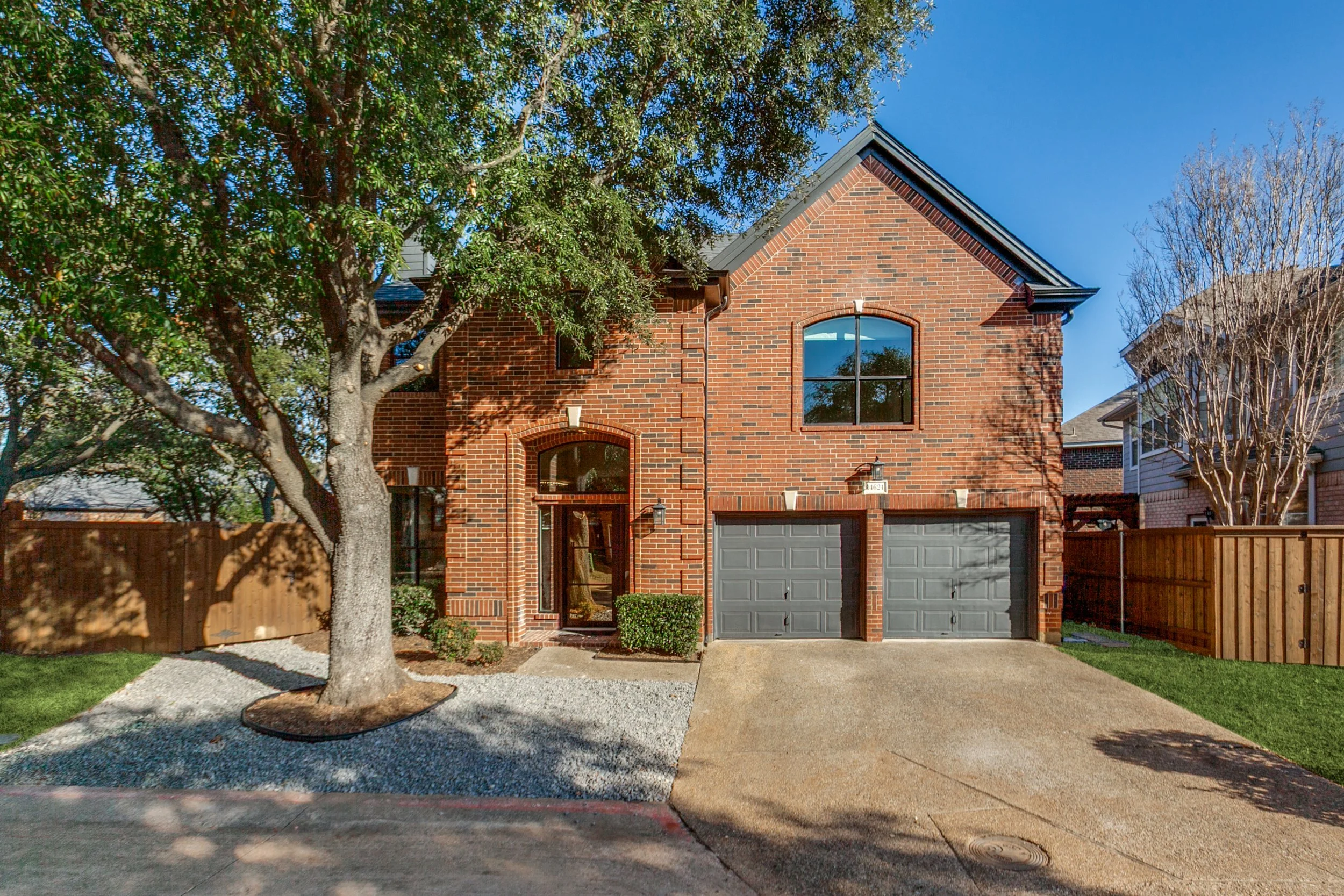 14624 Dickenson Ct, Addison, TX