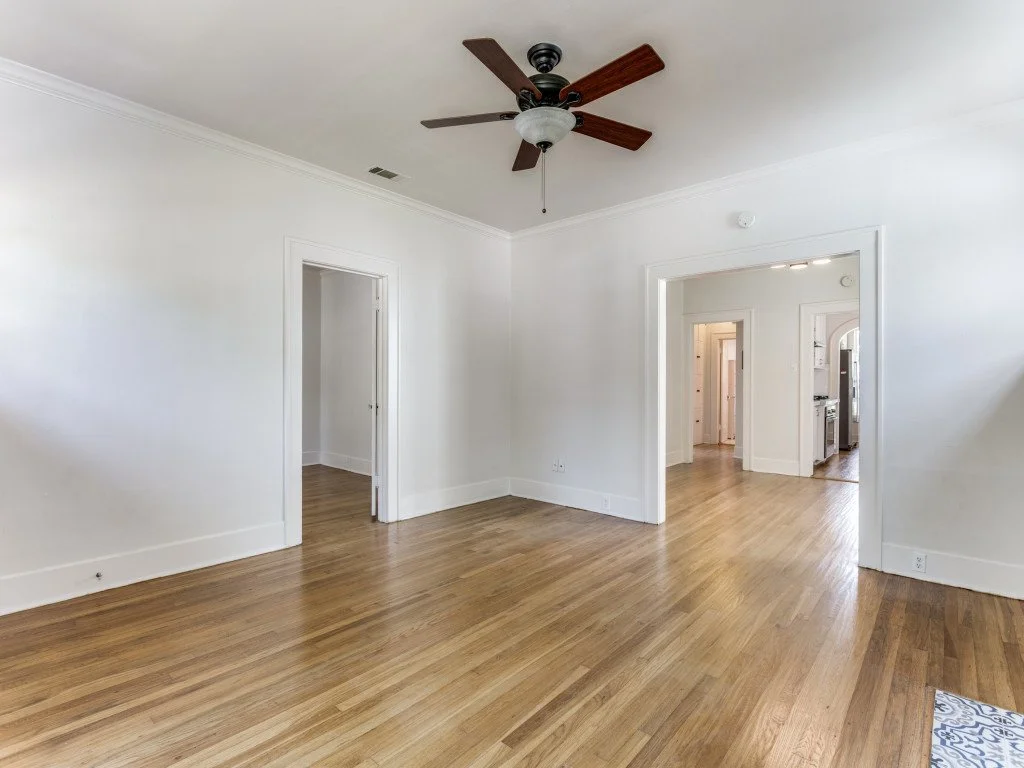 207-e-33rd-st-austin-tx-78705-MLS-7.jpg