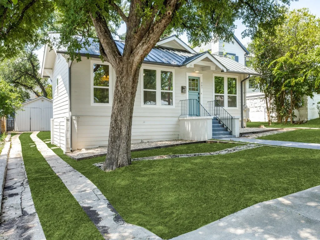 207-e-33rd-st-austin-tx-78705-MLS-2.jpg