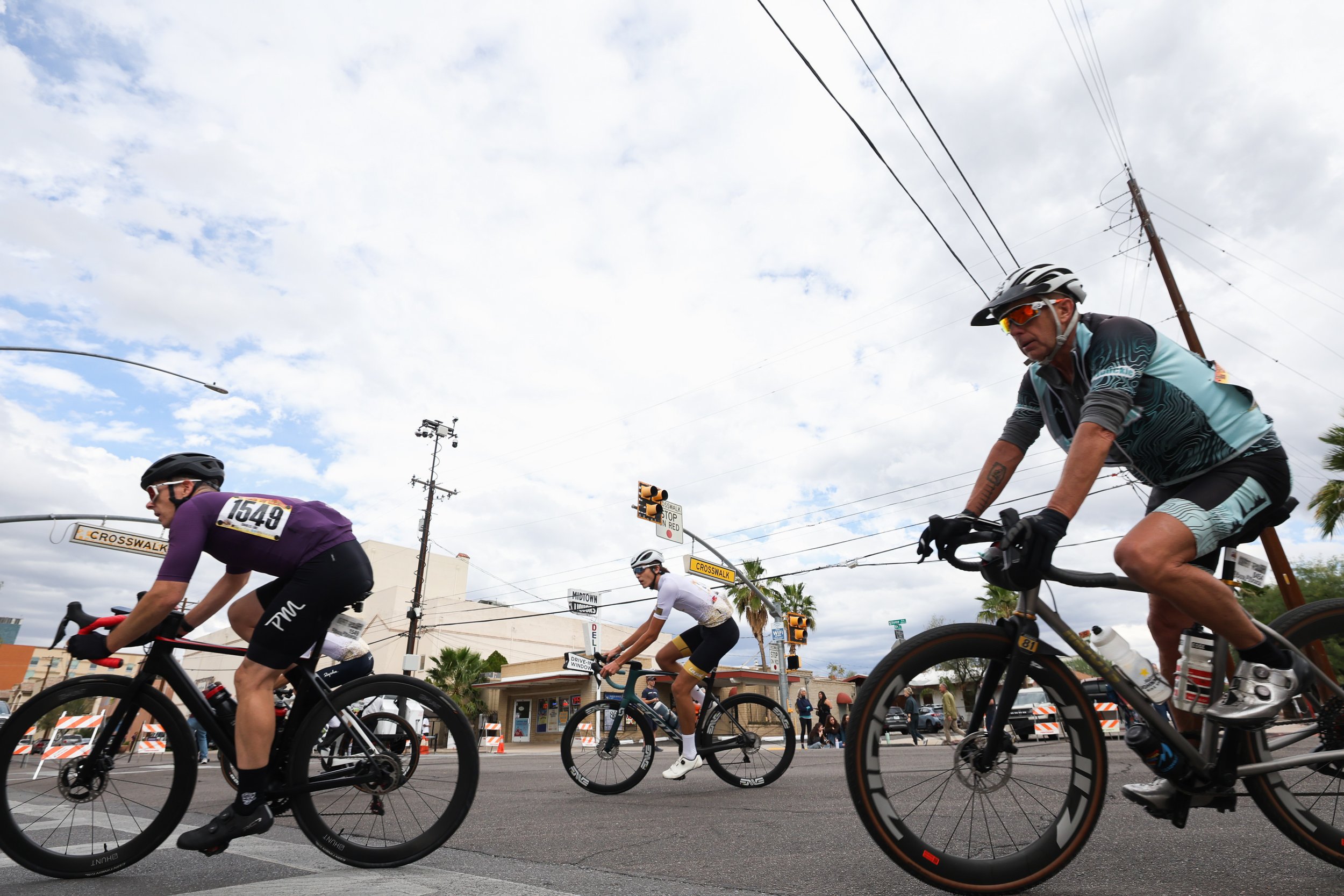 TourdeTucson_LaurenHartmann-@laurenhartphoto_2025.JPG-16.JPG