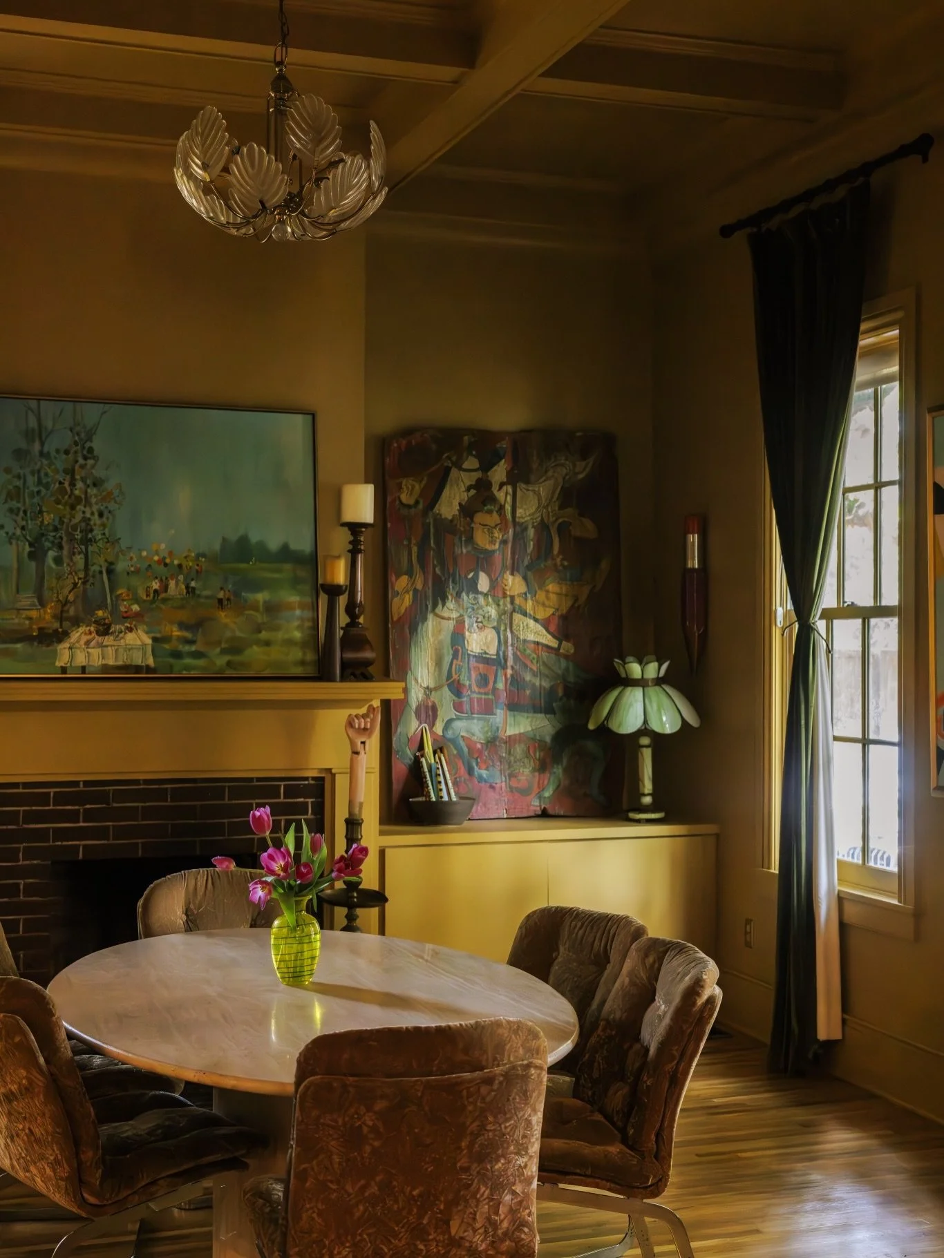 Honey, you don&rsquo;t look a day over 160 years old 💅

Welcome to Eastwood Manor&mdash;an unparalleled landmark estate standing as the oldest home in East Nashville&rsquo;s coveted Eastwood neighborhood. Built post-Civil War in 1866 and privately t