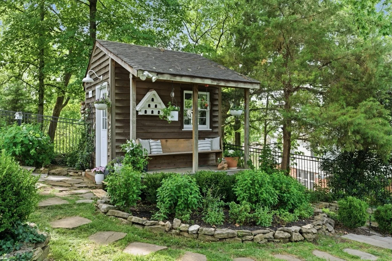 I can feel my cortisol dropping just imagining living with this backyard. 🙂&zwj;↕️

3105 Overlook Drive is a tastefully renovated home where every choice meant something. You will notice the thoughtful architectural design by Van Pond from the momen