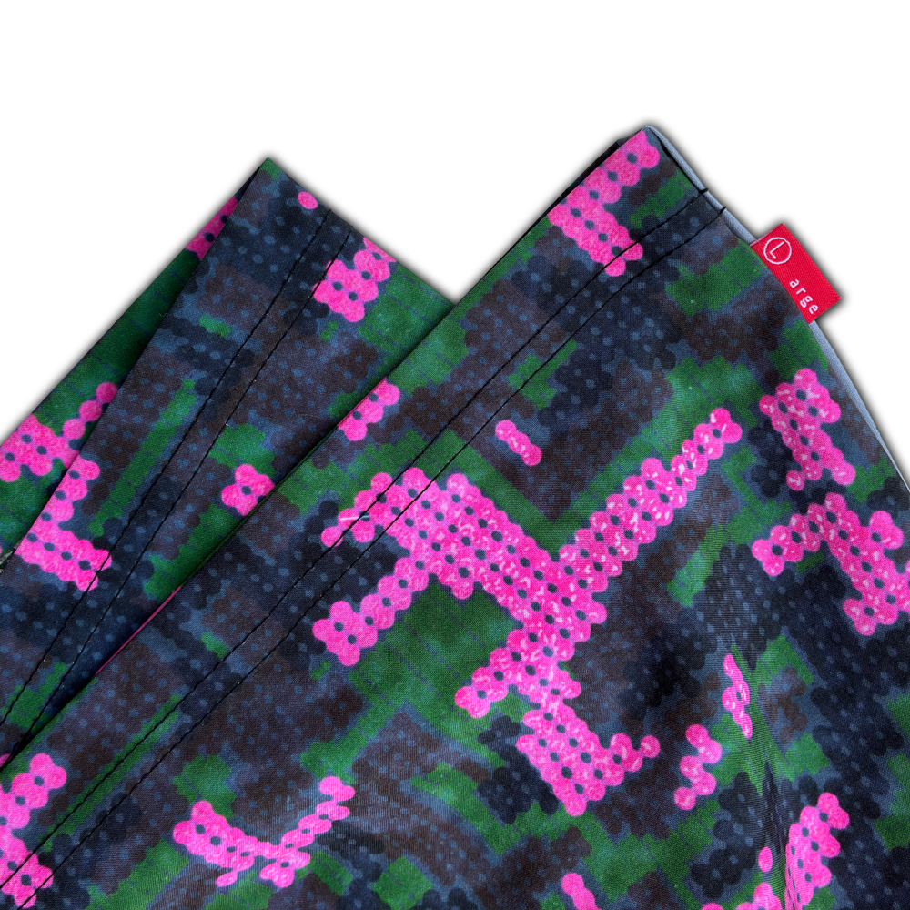 SHORTS LARGE TAG FLAT.png