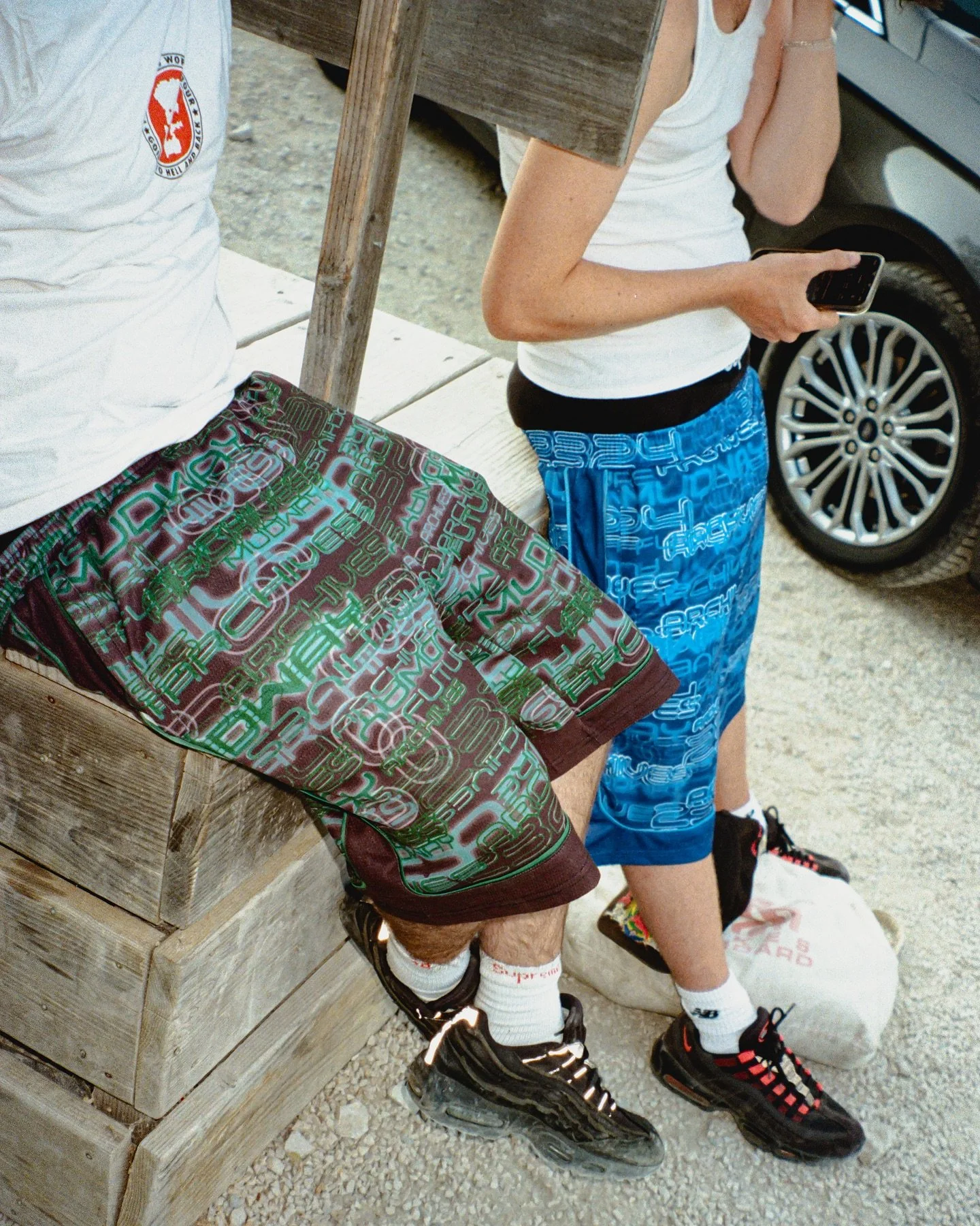 Couple shorts left🤞🏻Next 3 orders will get a free zine🤞🏻