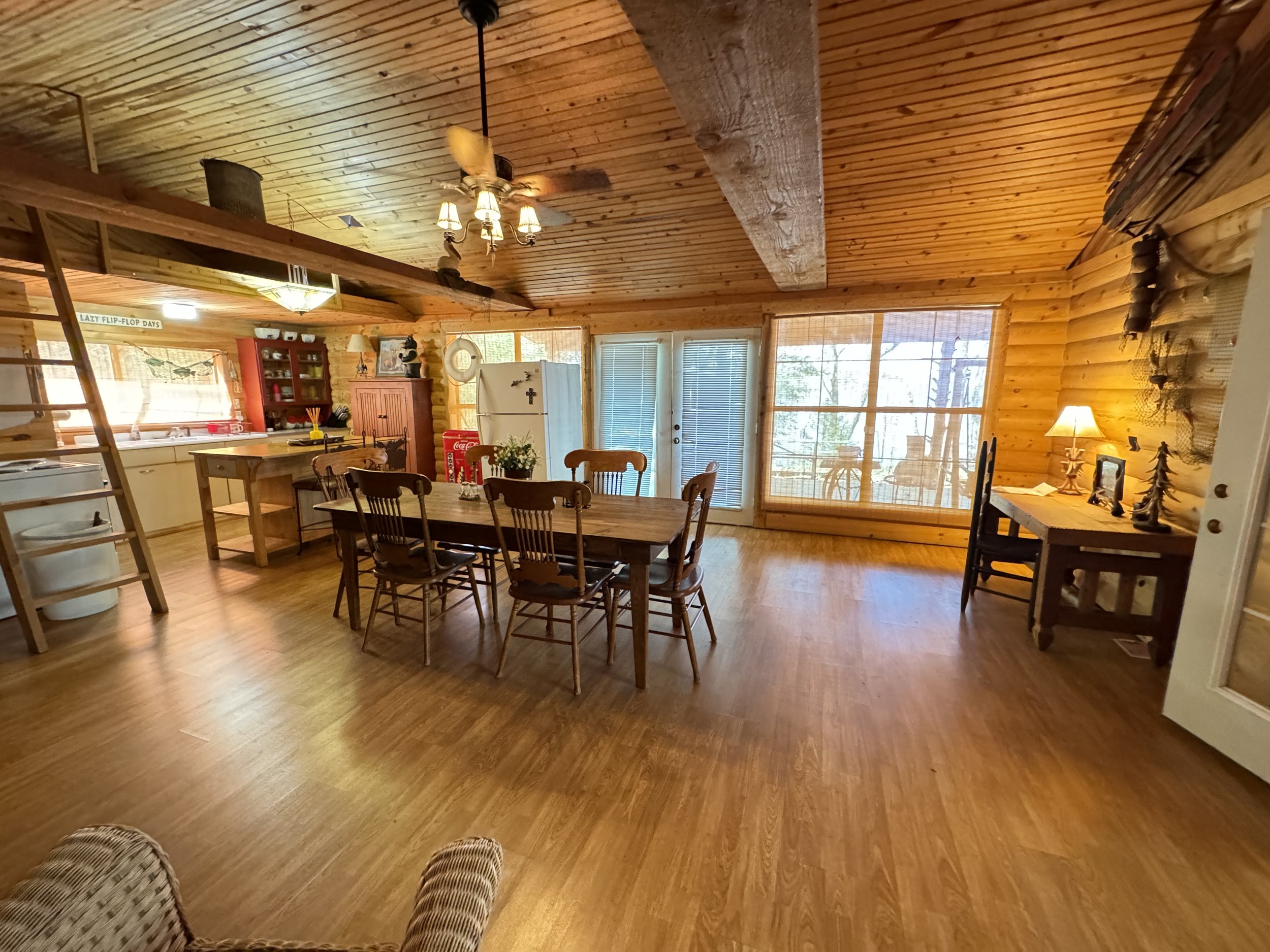 Featured Listing Lake Front Property on Lake Tenkiller — Edna Sells