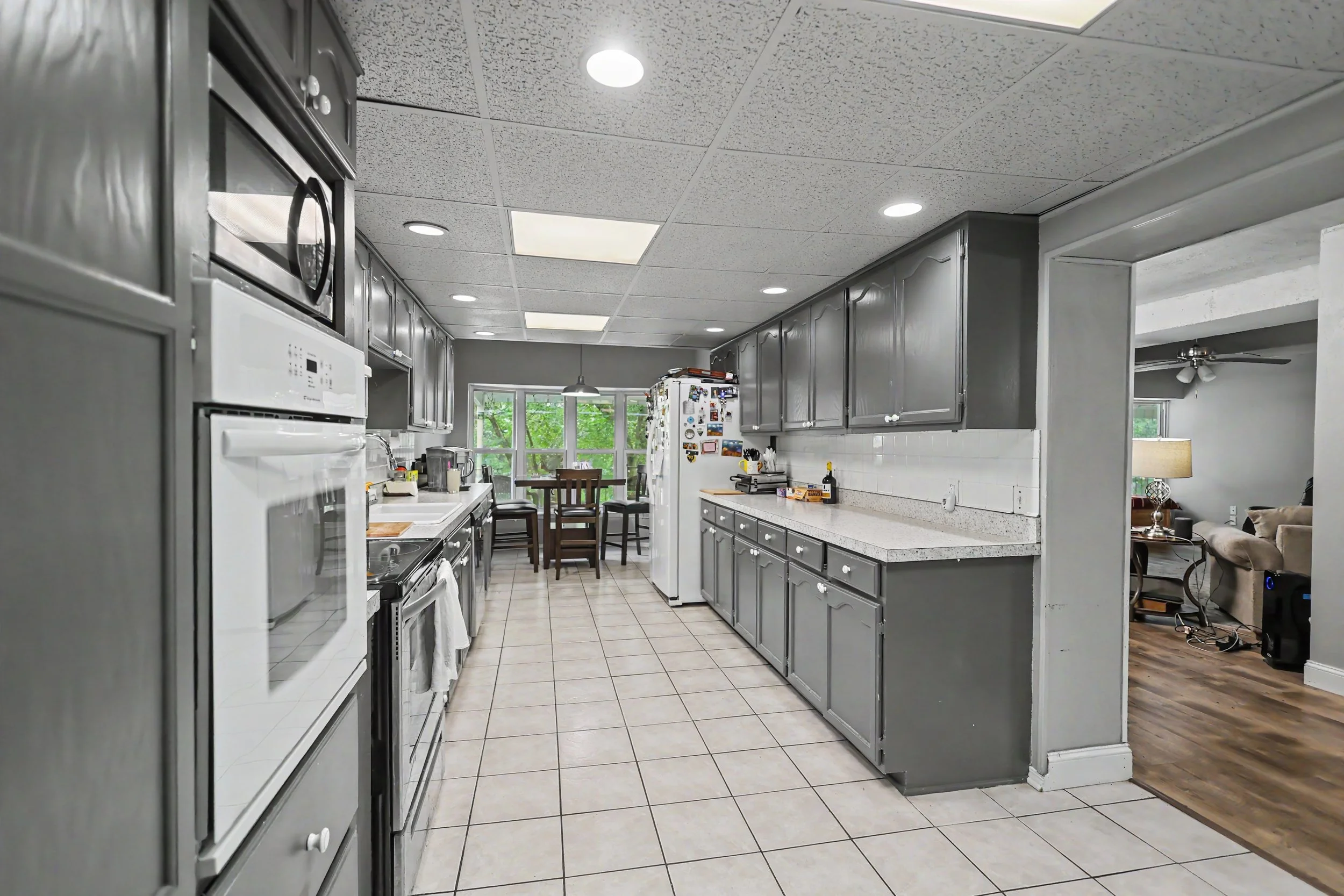 CR12044 (32).jpg