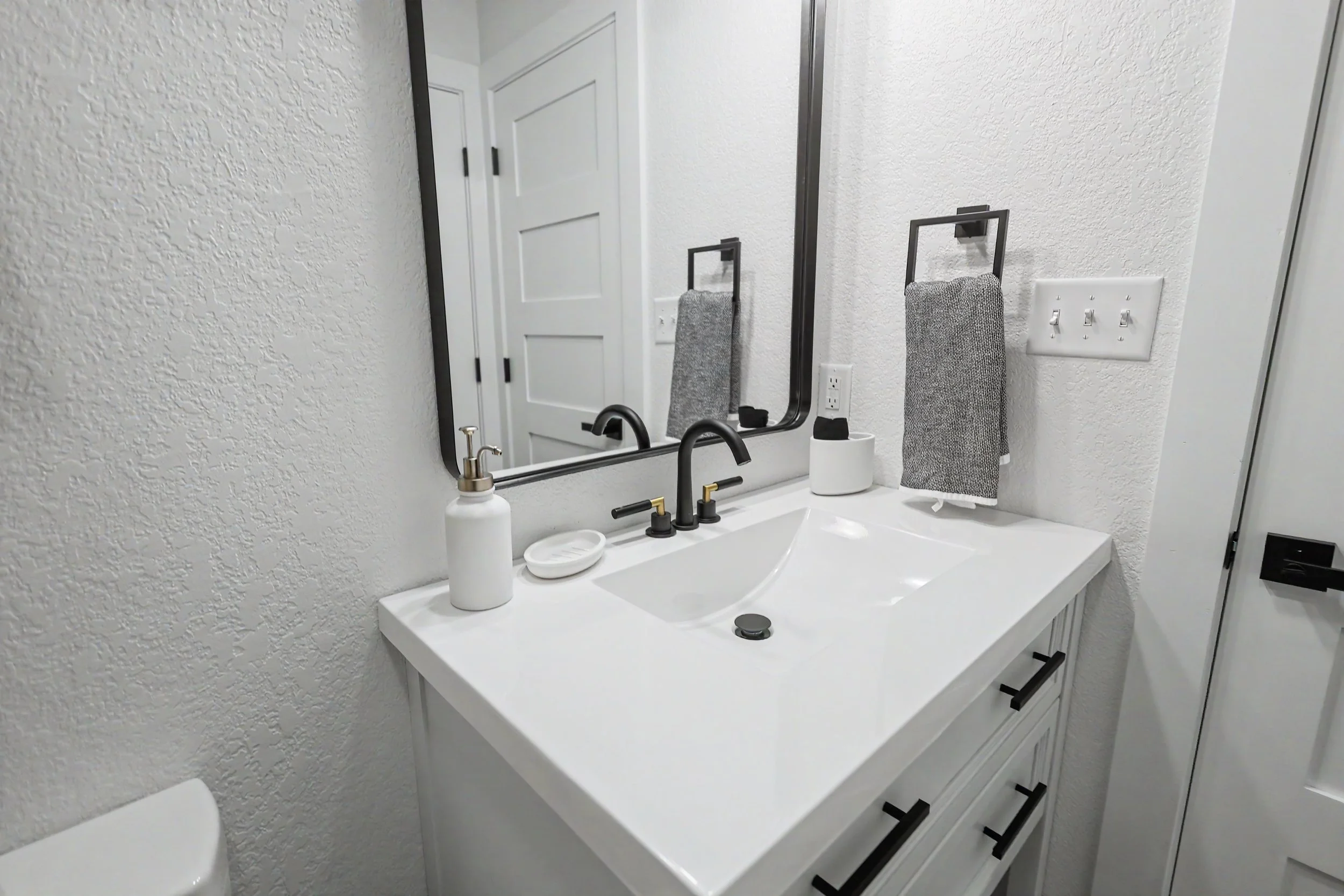 CR12036 (83).jpg