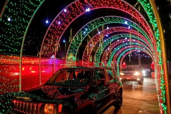 Merry Christmas Market &amp; Light Drive Thru
