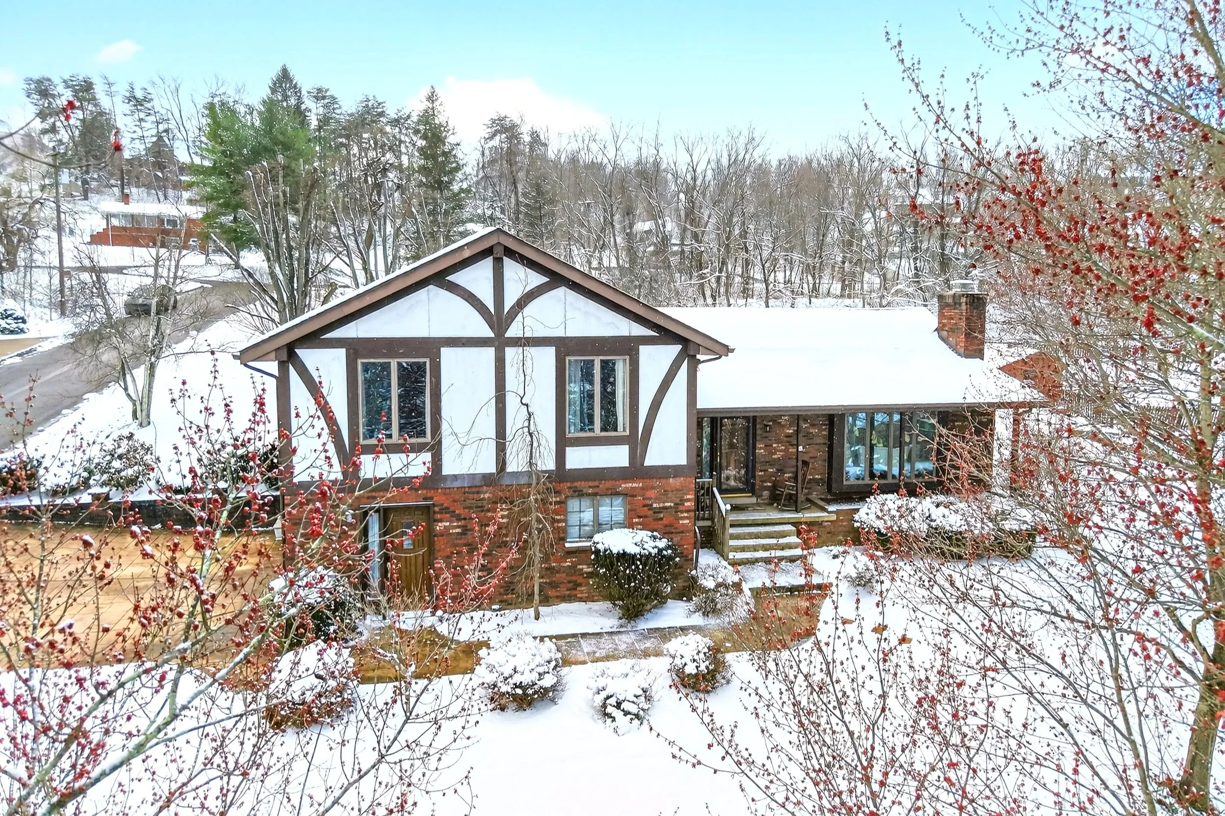 16 Ridgewood Drive, McDonald, PA 15057