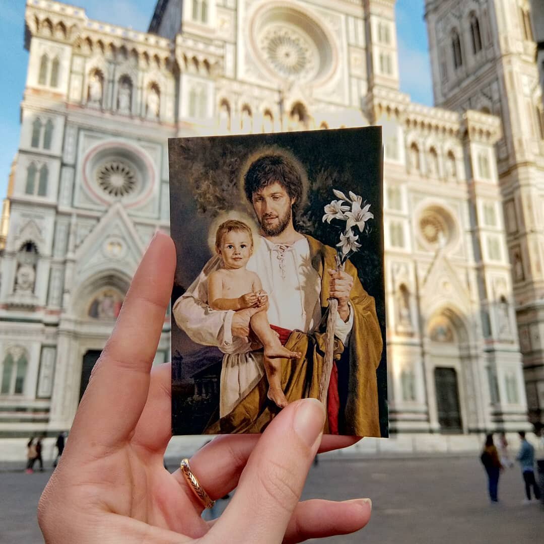 I printed some holy cards for the St Joseph' feast day❤️ It would be nice to include the prayer behind the image for this special year. What do you think about it? 🤔

Ho fatto una prova di stampa per dei santini di San Giuseppe: sarebbe carino mette
