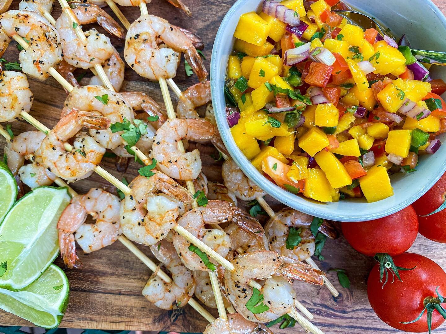 Grilled cilantro-lime shrimp skewers 🍤 + mango pico 🥭 = the perfect combo for your next summer BBQ! ☀️

This super easy-to-make and kid-friendly recipe is now available on our website! Tap the link in bio to check it out📲 

PS: Don&rsquo;t forget 