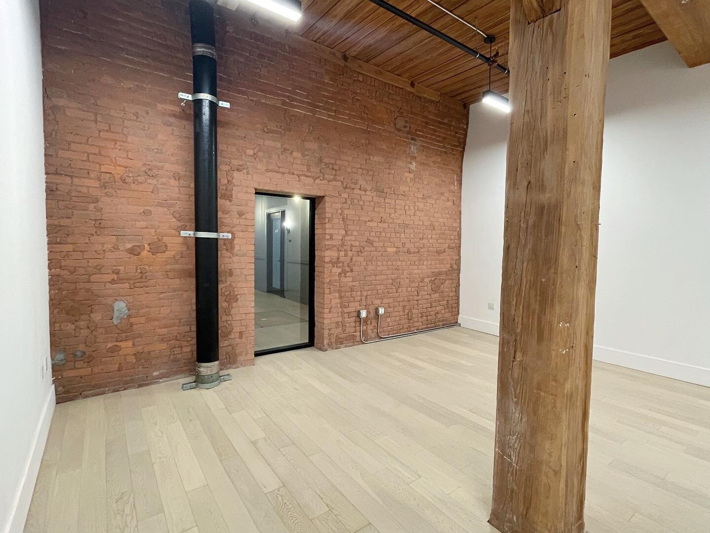 Have you heard!? We have a BRAND NEW OFFICE. The Victoria Lee Interiors HQ is relocating to Gowanus, Brooklyn.

We&rsquo;re so excited to have a new office for the team and the ability to present current and new clients and new type of high-end servi