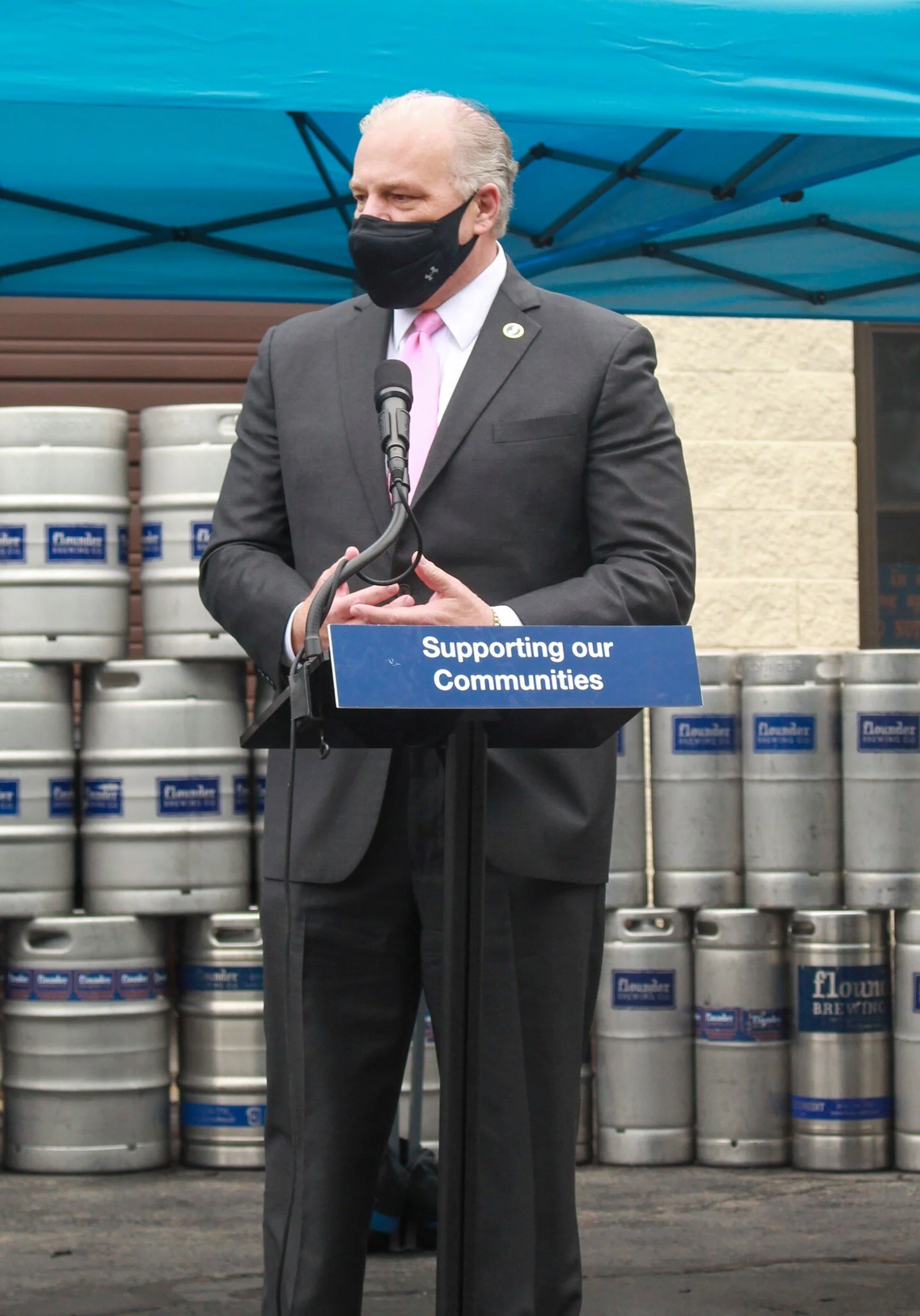 SENATOR SWEENEY ADDRESSES CROWD ON SMALL BUSINESS ASSISTANCE 