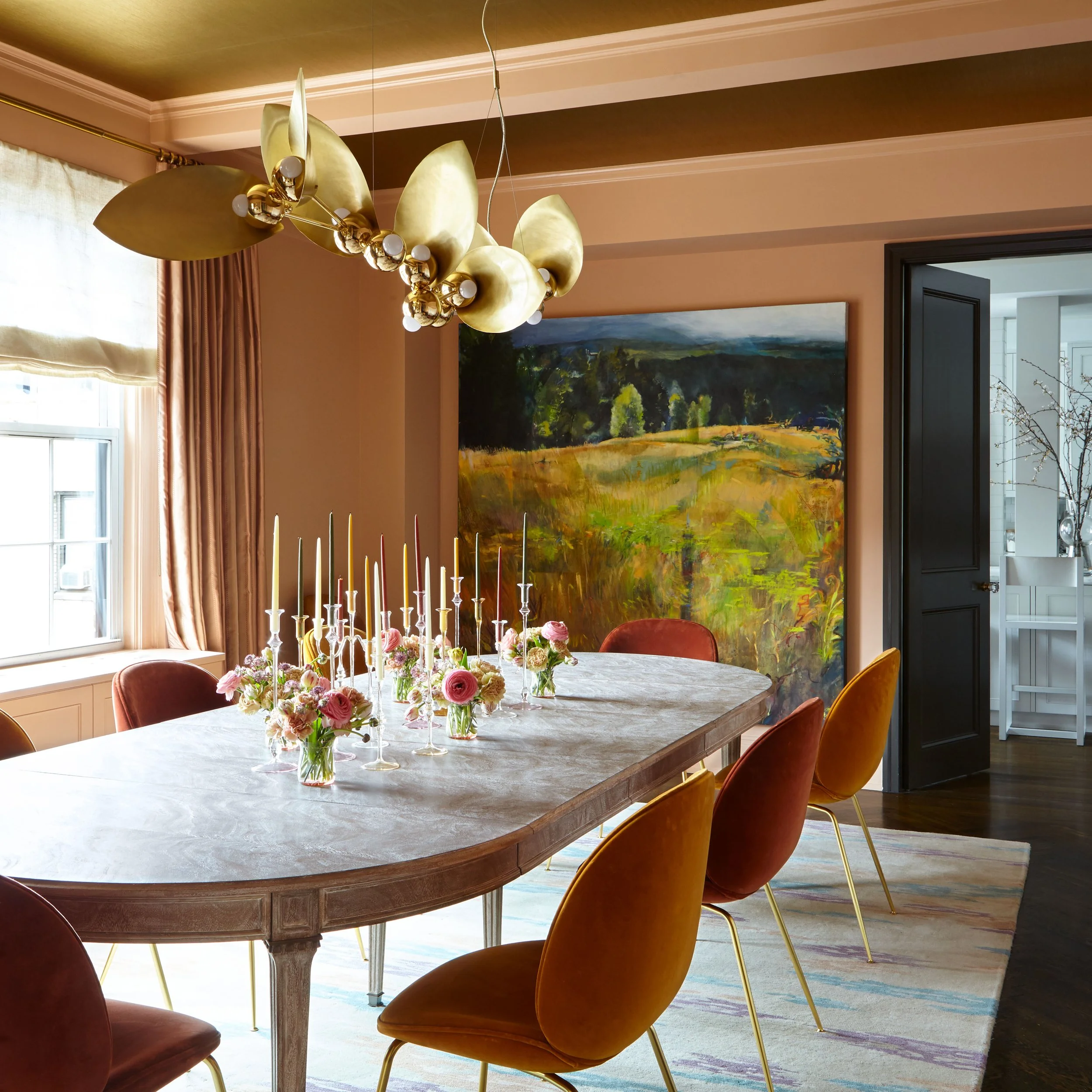 The Beauty of Mason Lane: Utilizing Advisors for Art Curation 