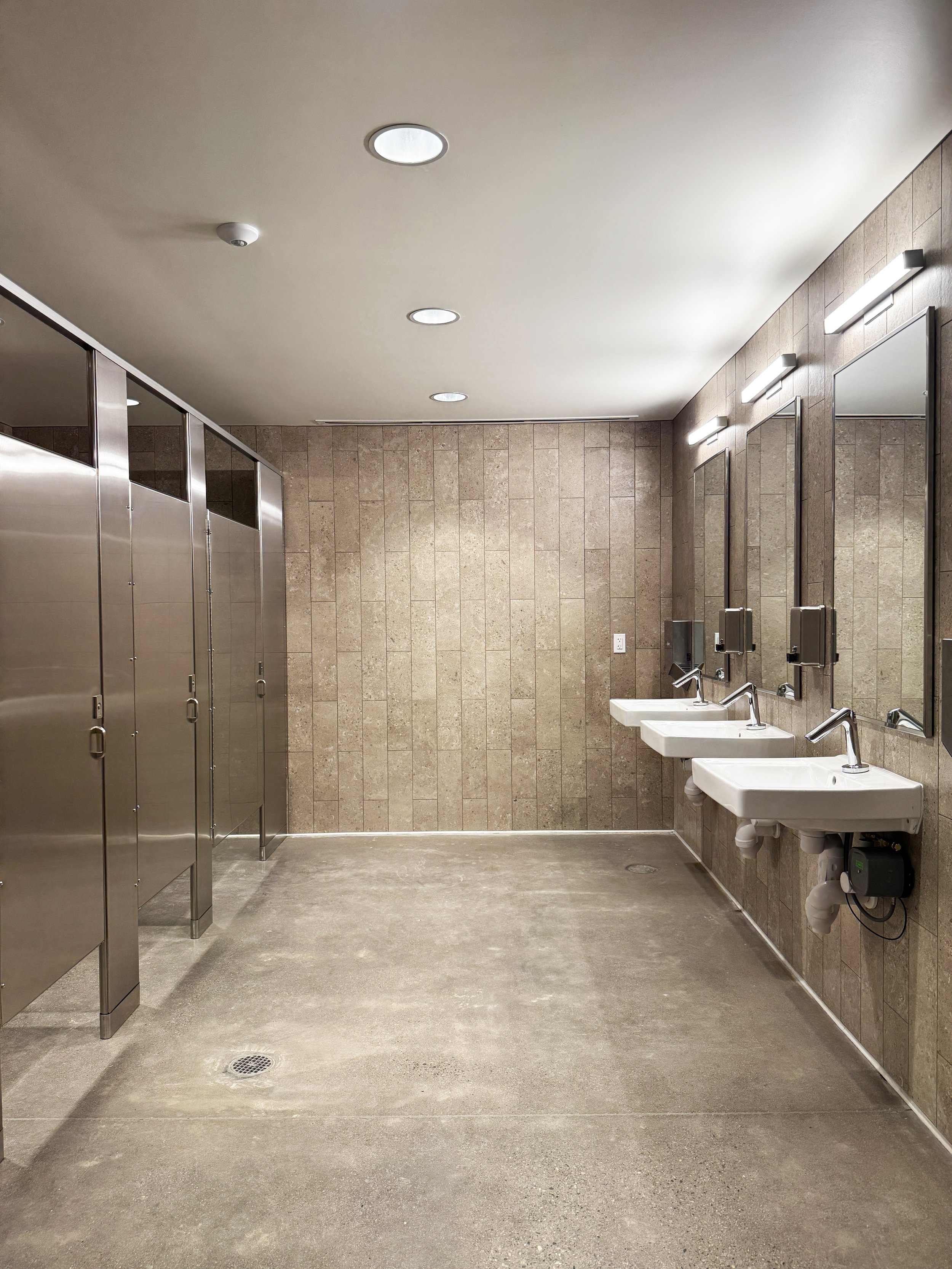 Shaw Creek Interior 03.jpg