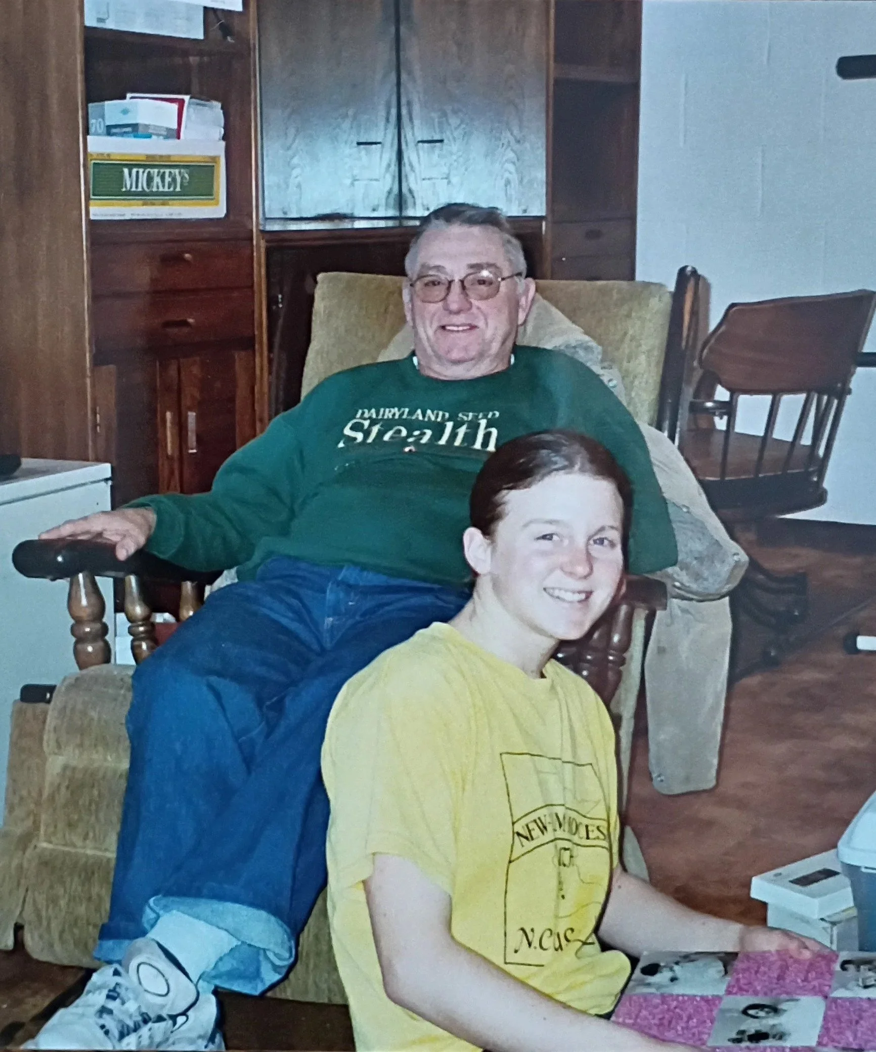 grandpa+bob+in+chair+pic.jpg