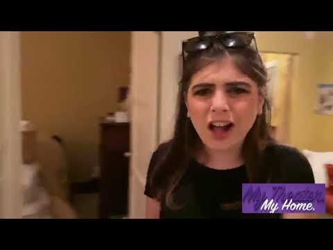 Isabella singing '9-5'