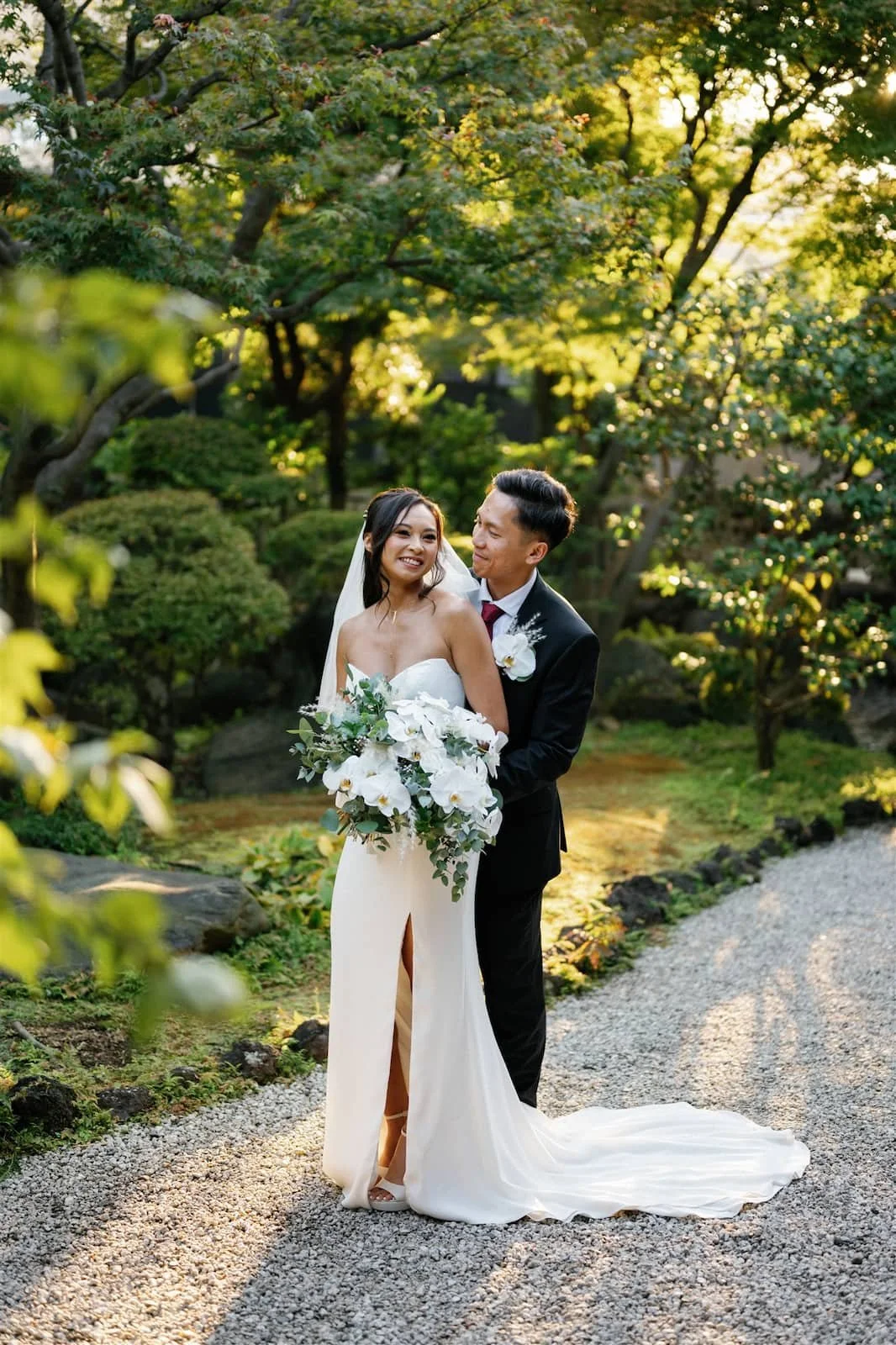 An intimate Tokyo micro-wedding